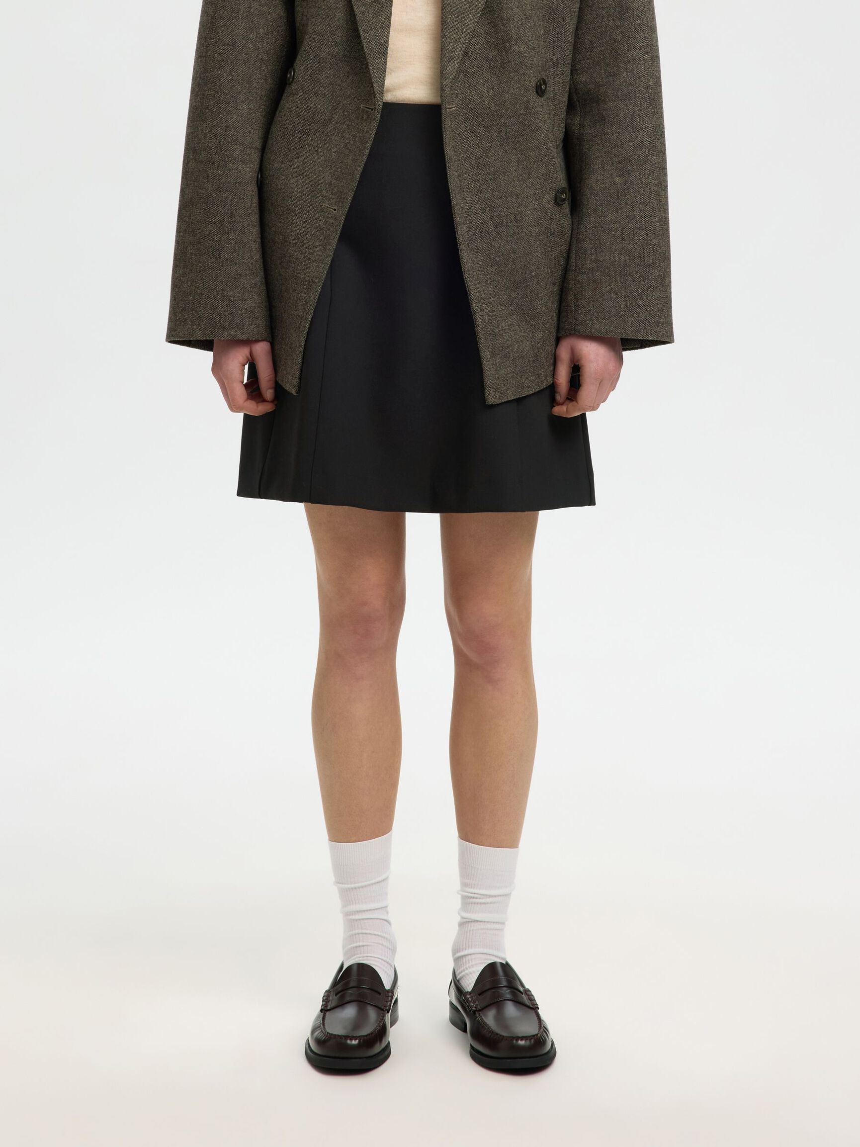 SKRÆDDERSYEDE MININEDERDEL, Black, highres