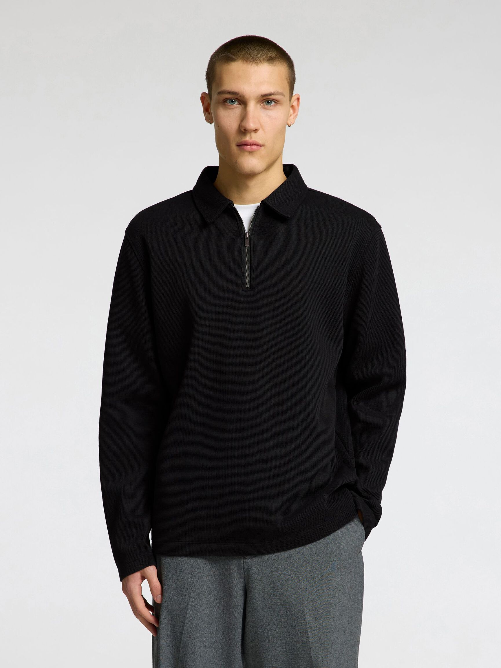 RIBBED HALF ZIP LONG-SLEEVED POLO, Black, highres