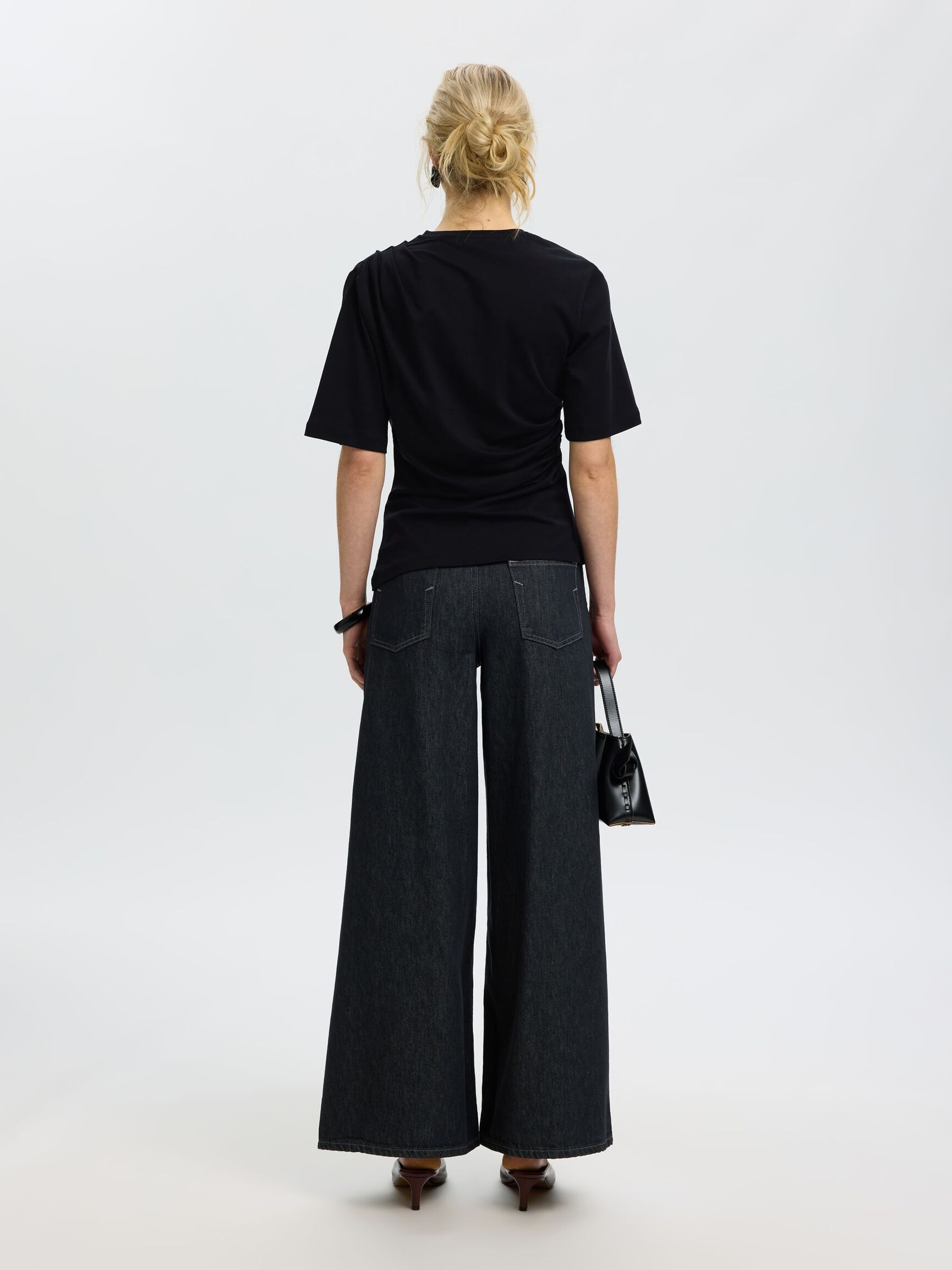 GATHERED T-SHIRT, Black, highres