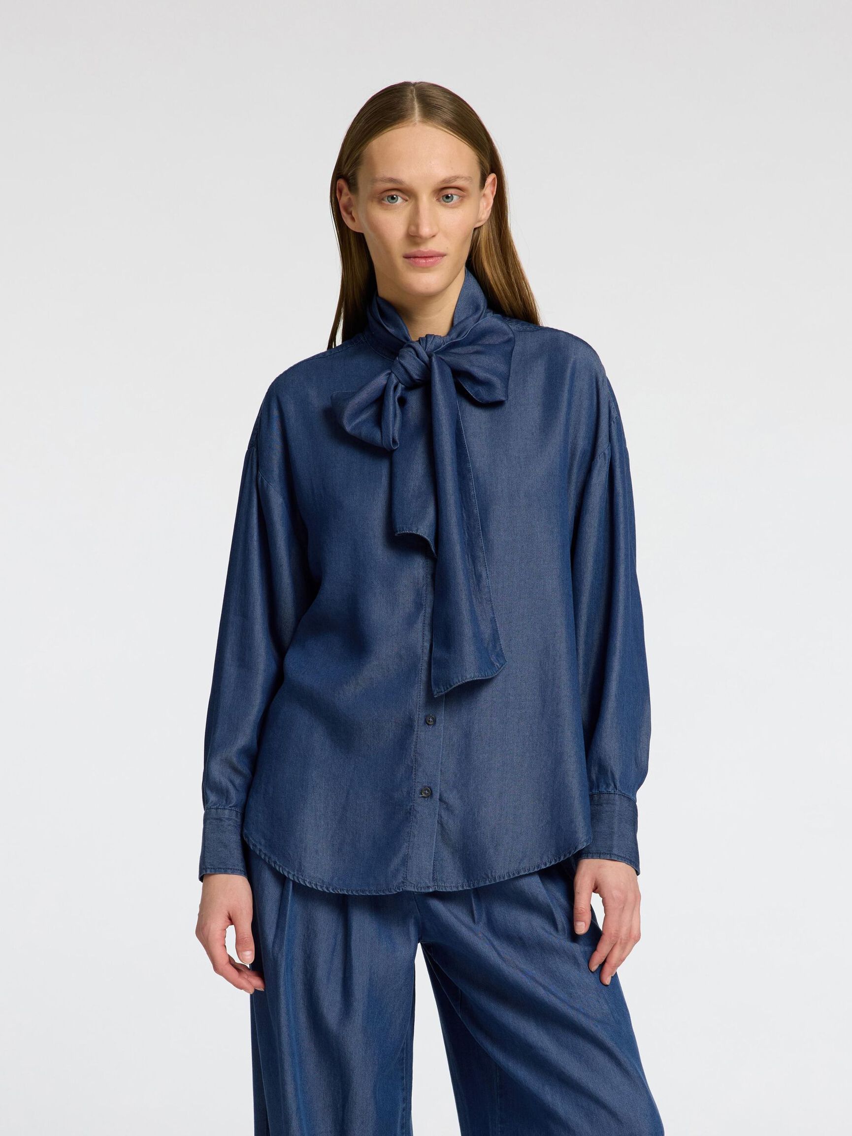 CHAMBRAY LONG SLEEVED SHIRT, Dark Blue, highres