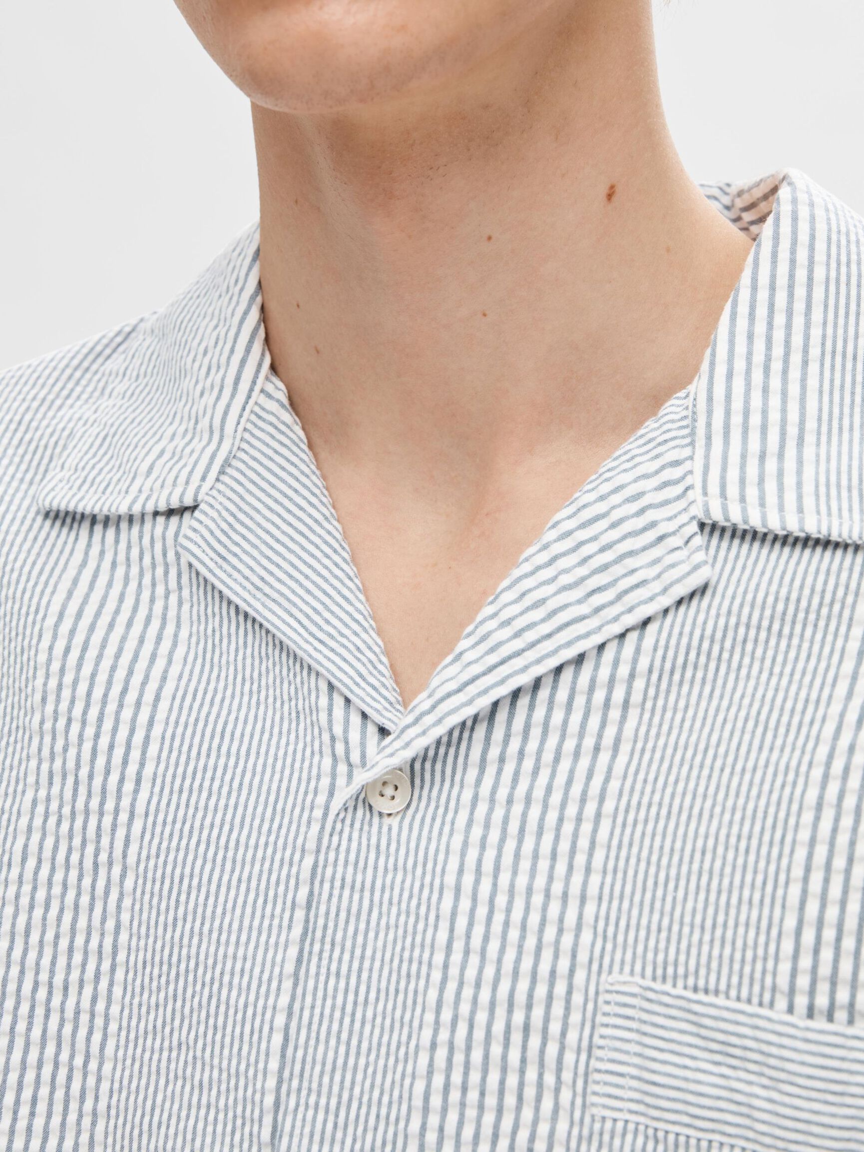 SEERSUCKER SHORT SLEEVED SHIRT, Navy Blazer, highres