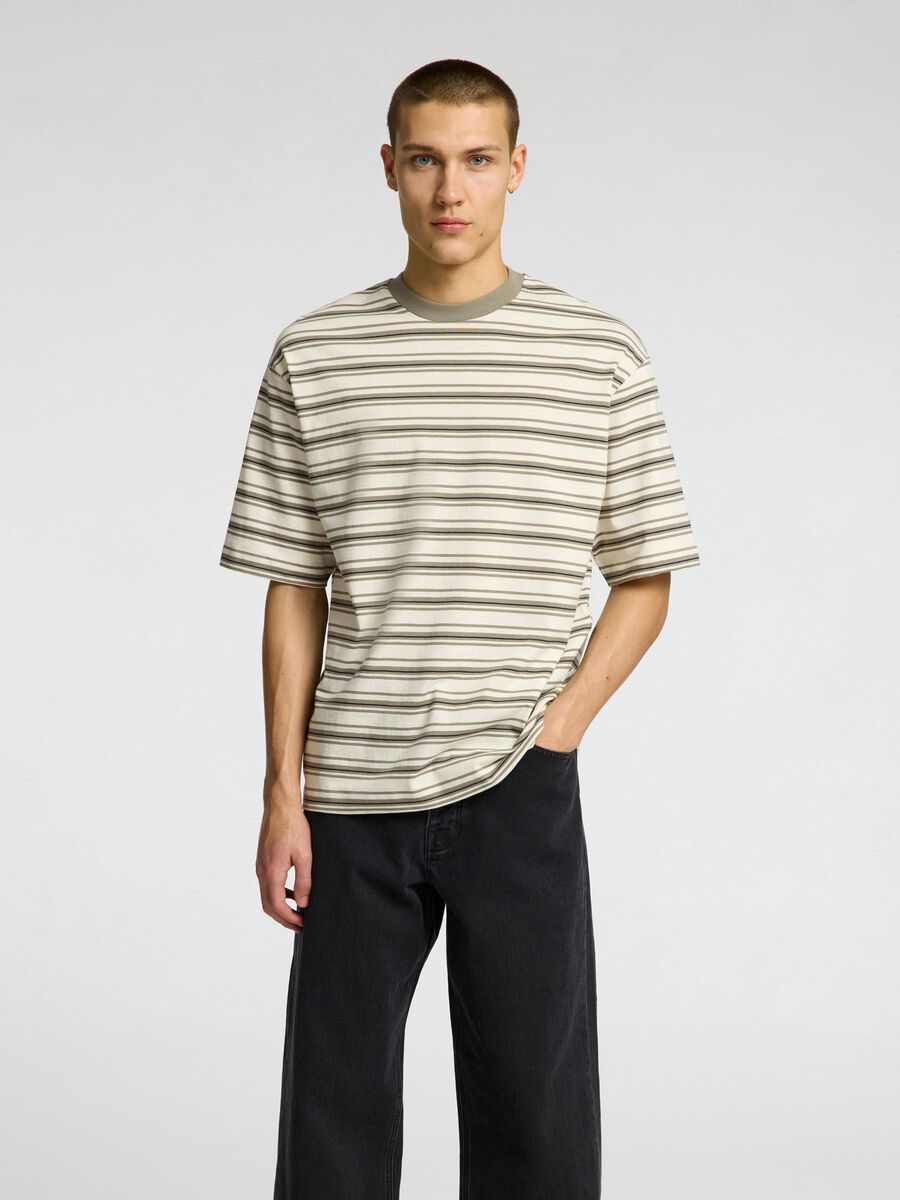 Selected LOOSE FIT T-SHIRT, Vetiver, highres - 16099320_Vetiver_1221903_003.jpg
