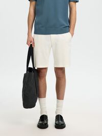 COMFORT FIT SHORTS, Cloud Dancer, highres