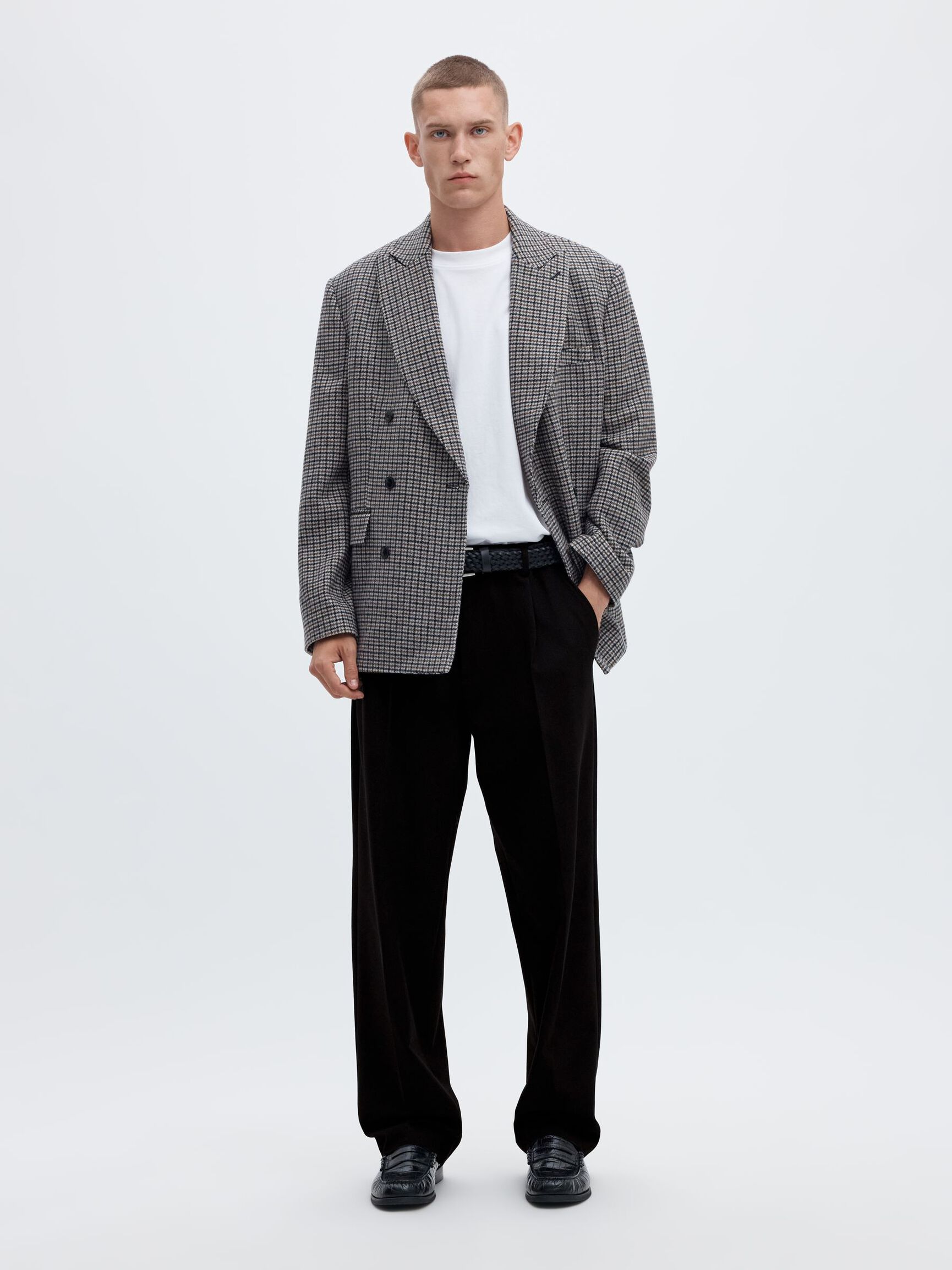 220 LOOSE FIT TROUSERS, Black, highres