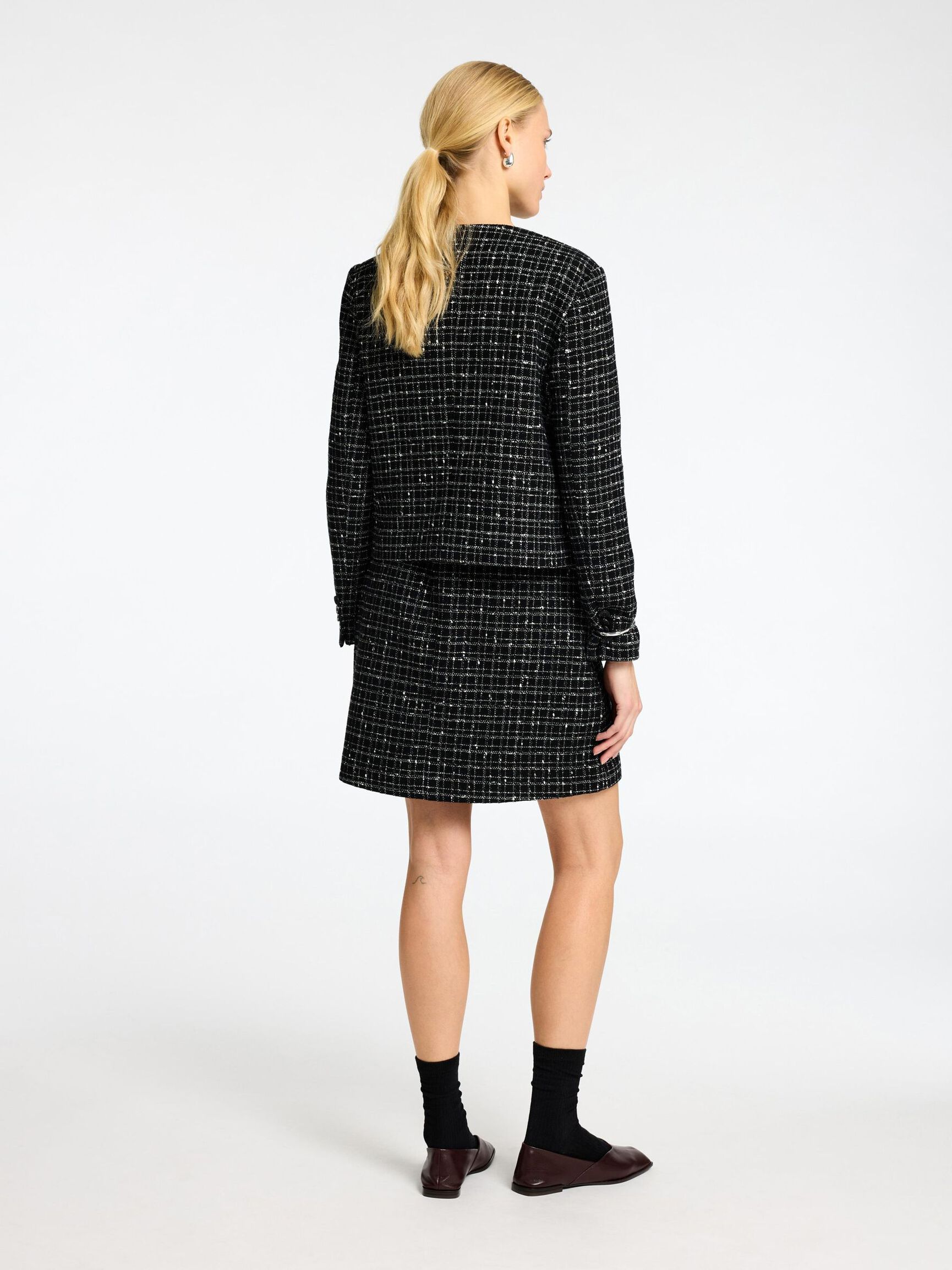 BLEISERI, Black, highres