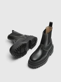 CHUNKY LEATHER CHELSEA BOOTS, Black, highres