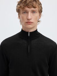 SWETER Z KRÓTKIM ZAMKIEM, Black, highres