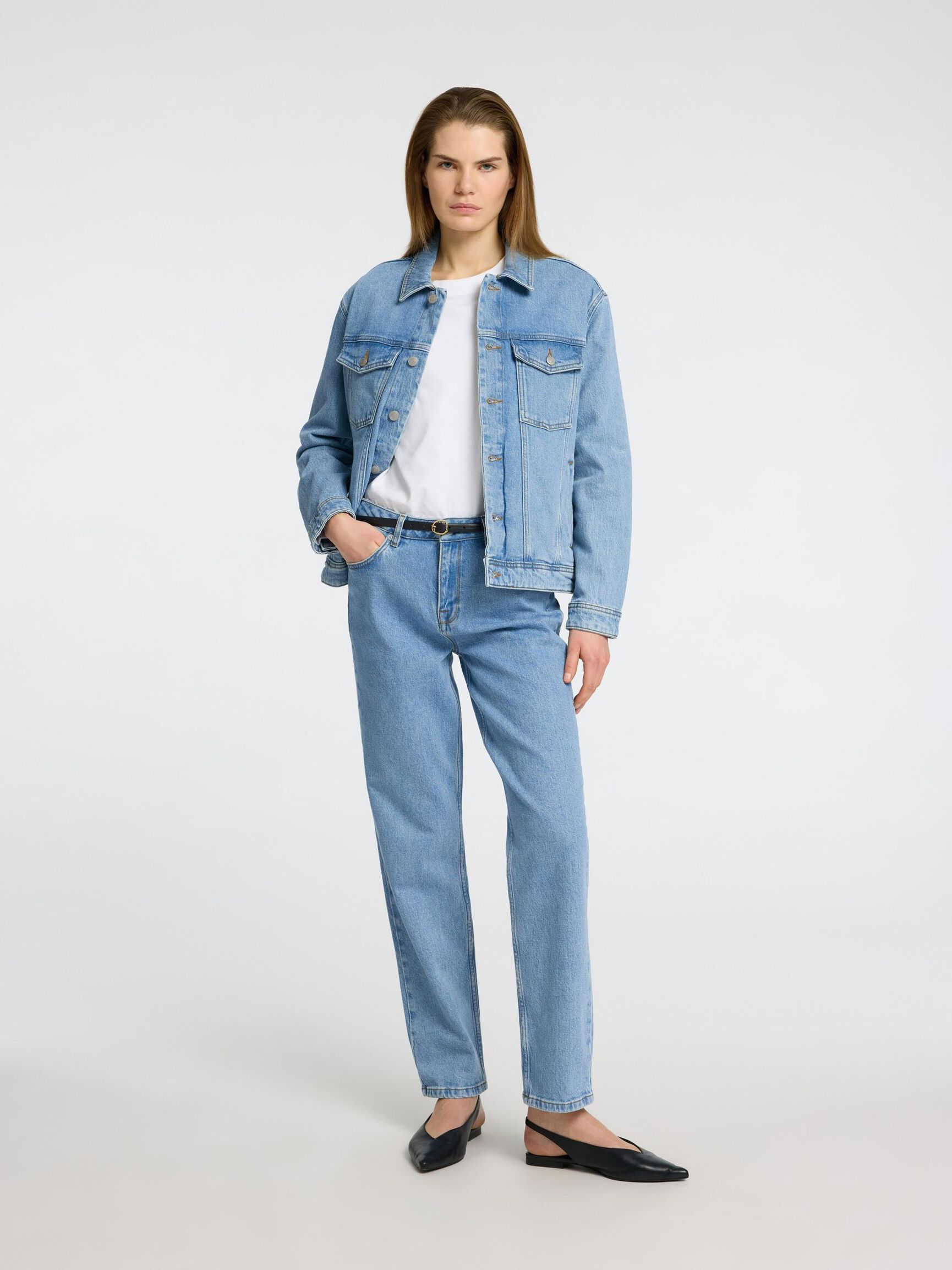 LIGHT WASH STRAIGHT FIT JEANS, Light Blue Denim, highres