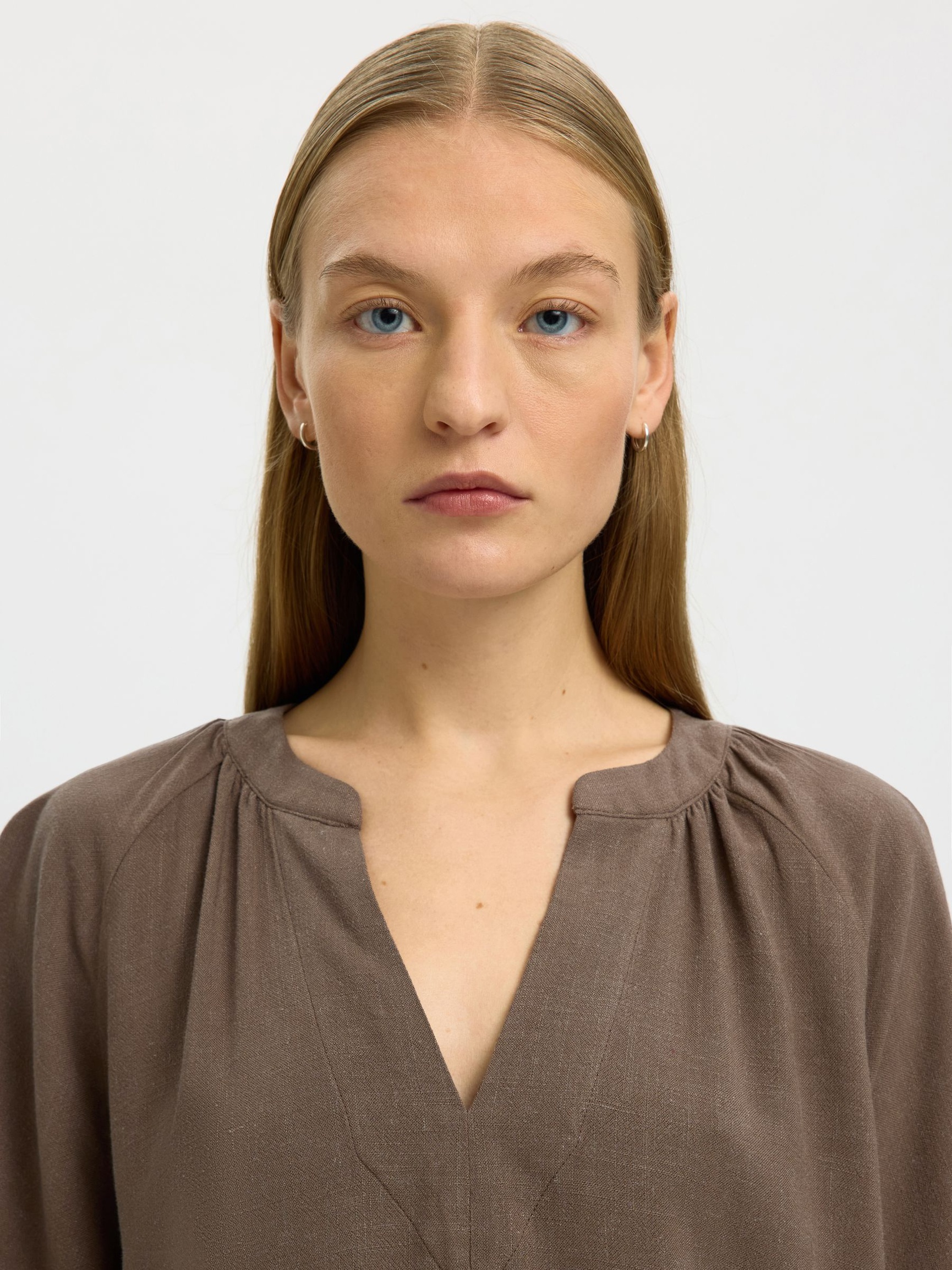 VISCOSE BLEND V-NECK BLOUSE, Chocolate Chip, highres