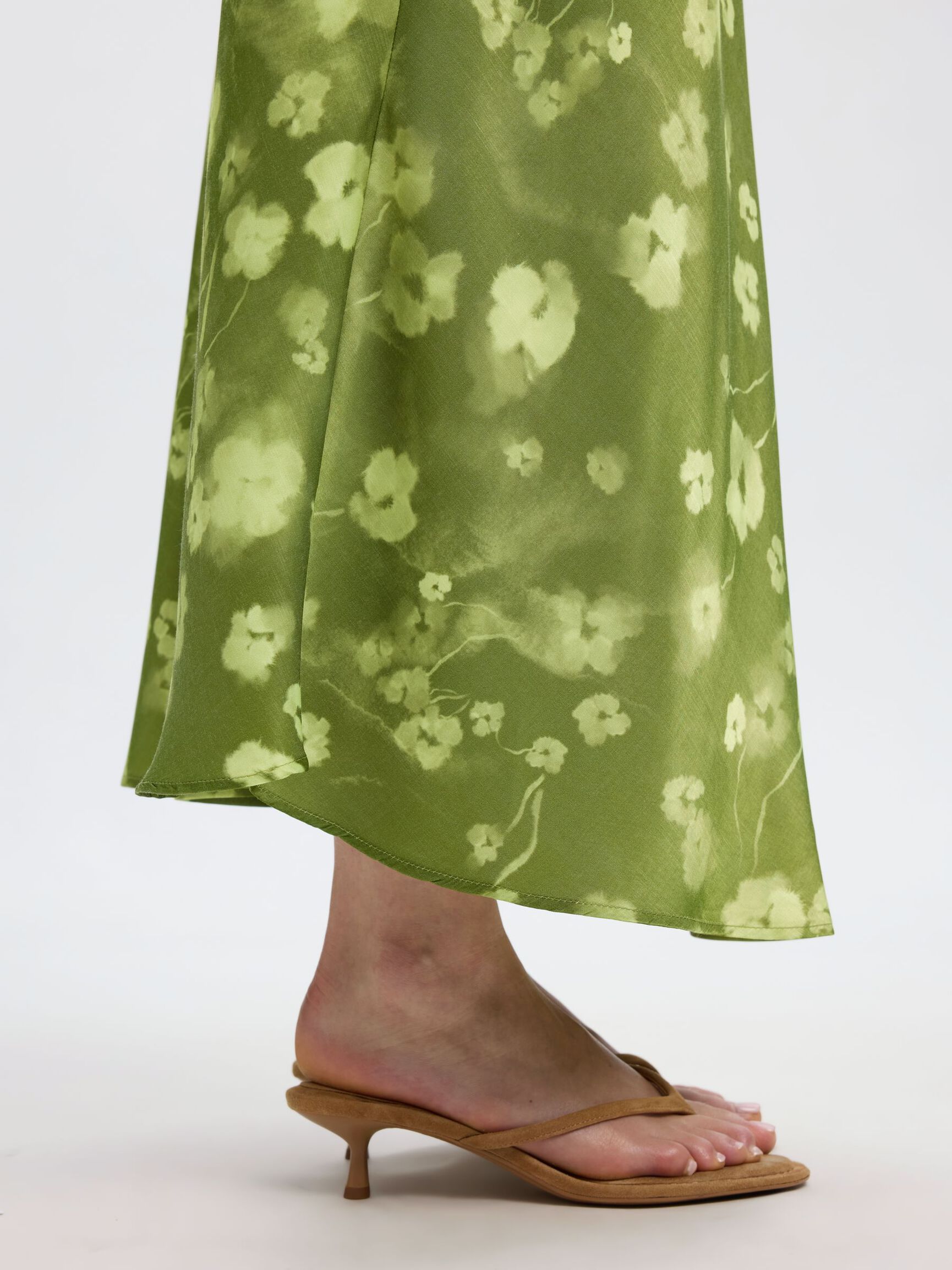 HØJTALJET MAXINEDERDEL, Lint, highres