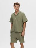 Selected WAFFLED SHORT SLEEVED SHIRT, Vetiver, highres - 16094904_Vetiver_003.jpg
