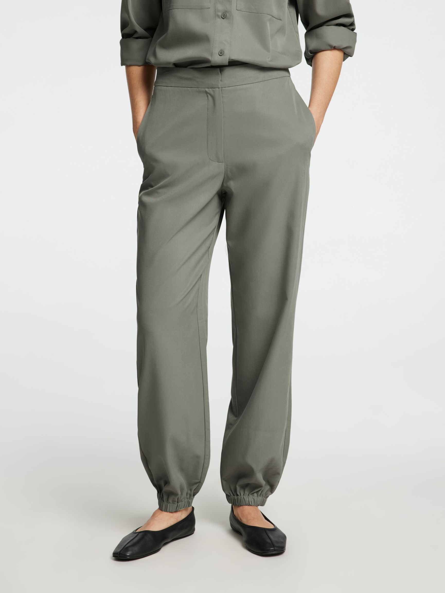 SKRÆDDERSYEDE JOGGERS, Vetiver, highres