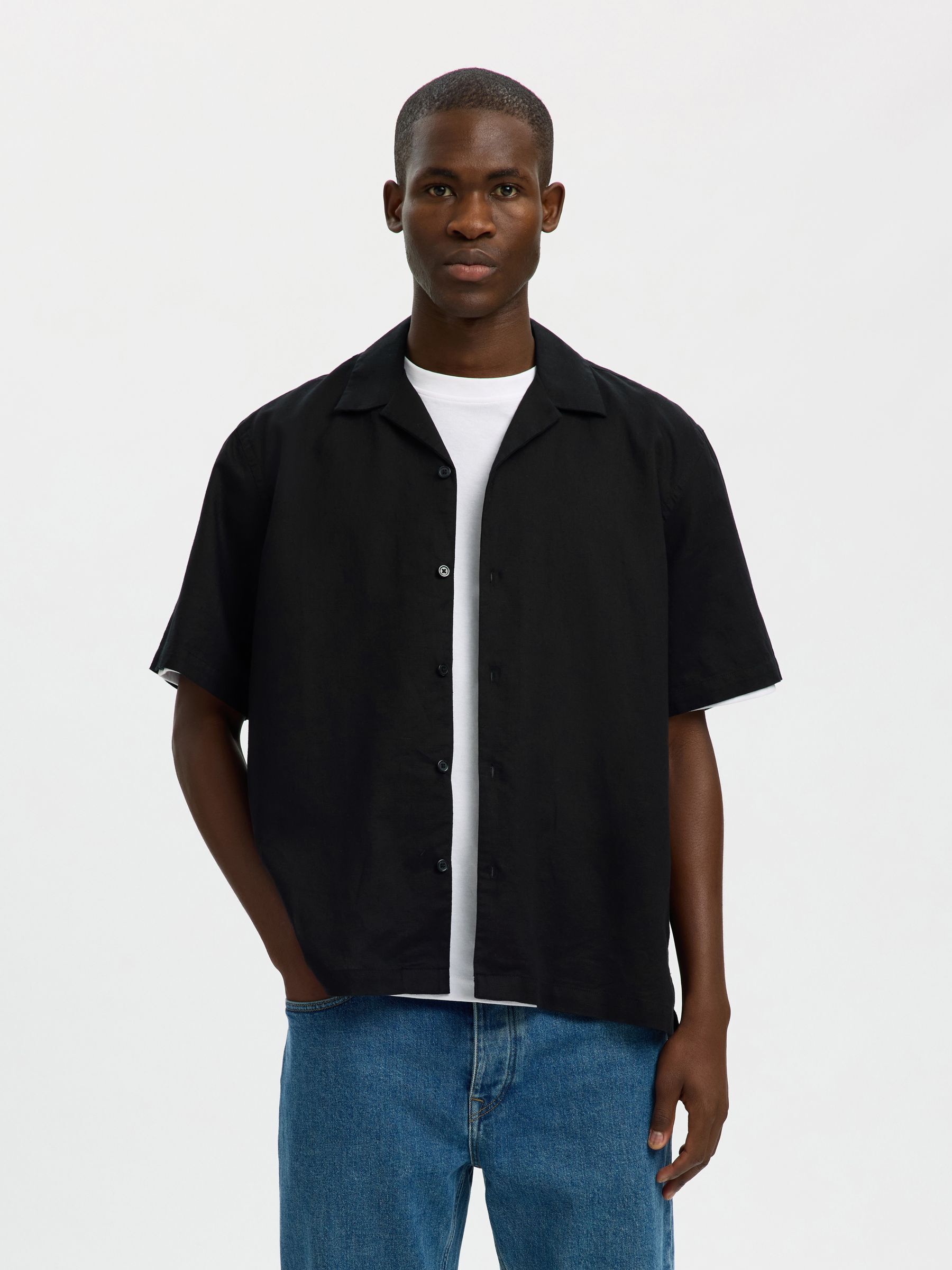 LYHYTHIHAINEN PAITA, Black, highres