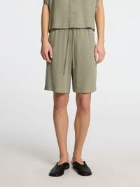 VISCOSE BLEND SHORTS, Vetiver, highres
