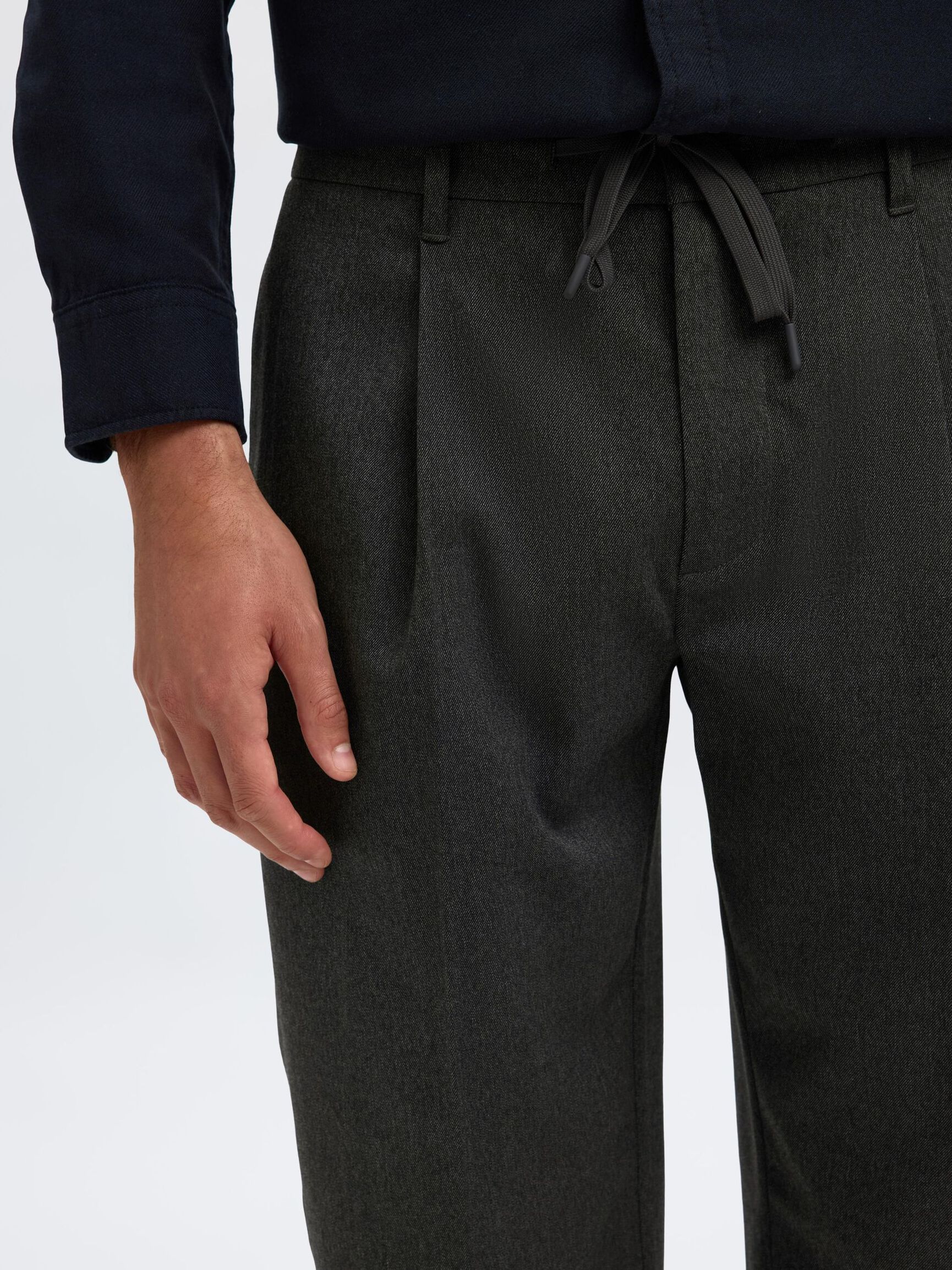 VISCOSE BLEND PLEATED TROUSERS, Dark Grey Melange, highres