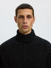 CABLE KNIT TURTLENECK, Black, highres