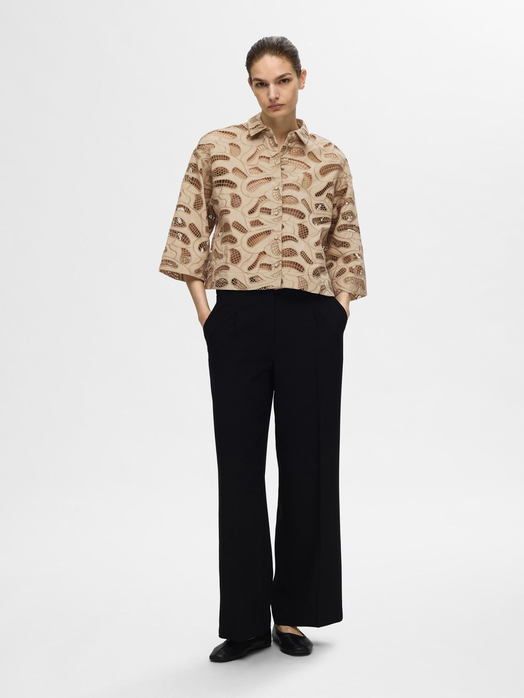 BRODERIE ANGLAISE CROPPED SHIRT, Humus, highres