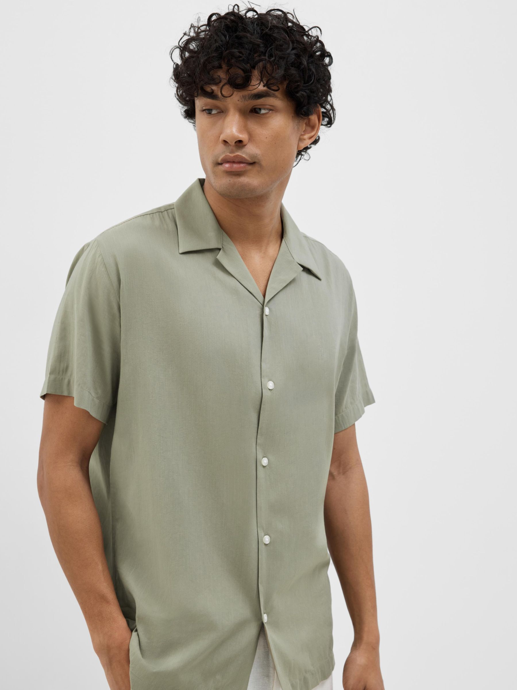 Men's Grey Solid Cuban Collar Casual Shirt