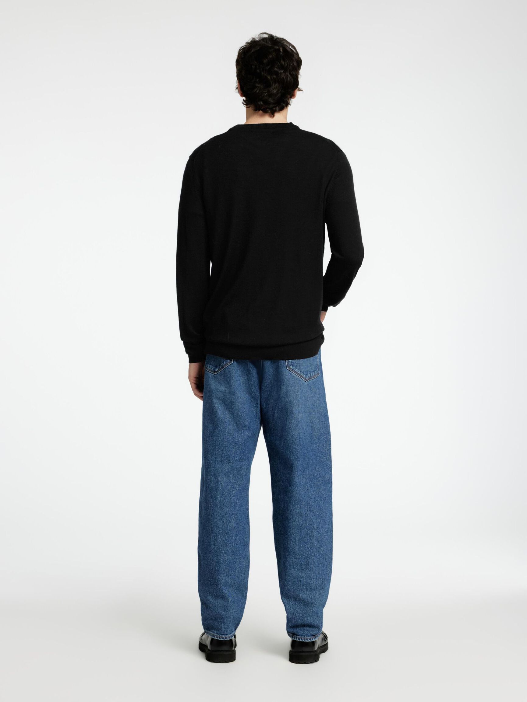 100% MERINO WOOL CREWNECK JUMPER, Black, highres