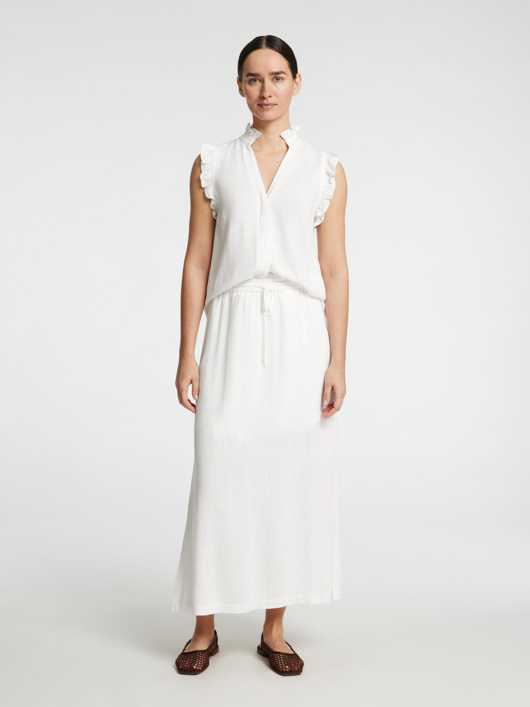 SLEEVELESS RUFFLE DETAIL TOP, Snow White, highres