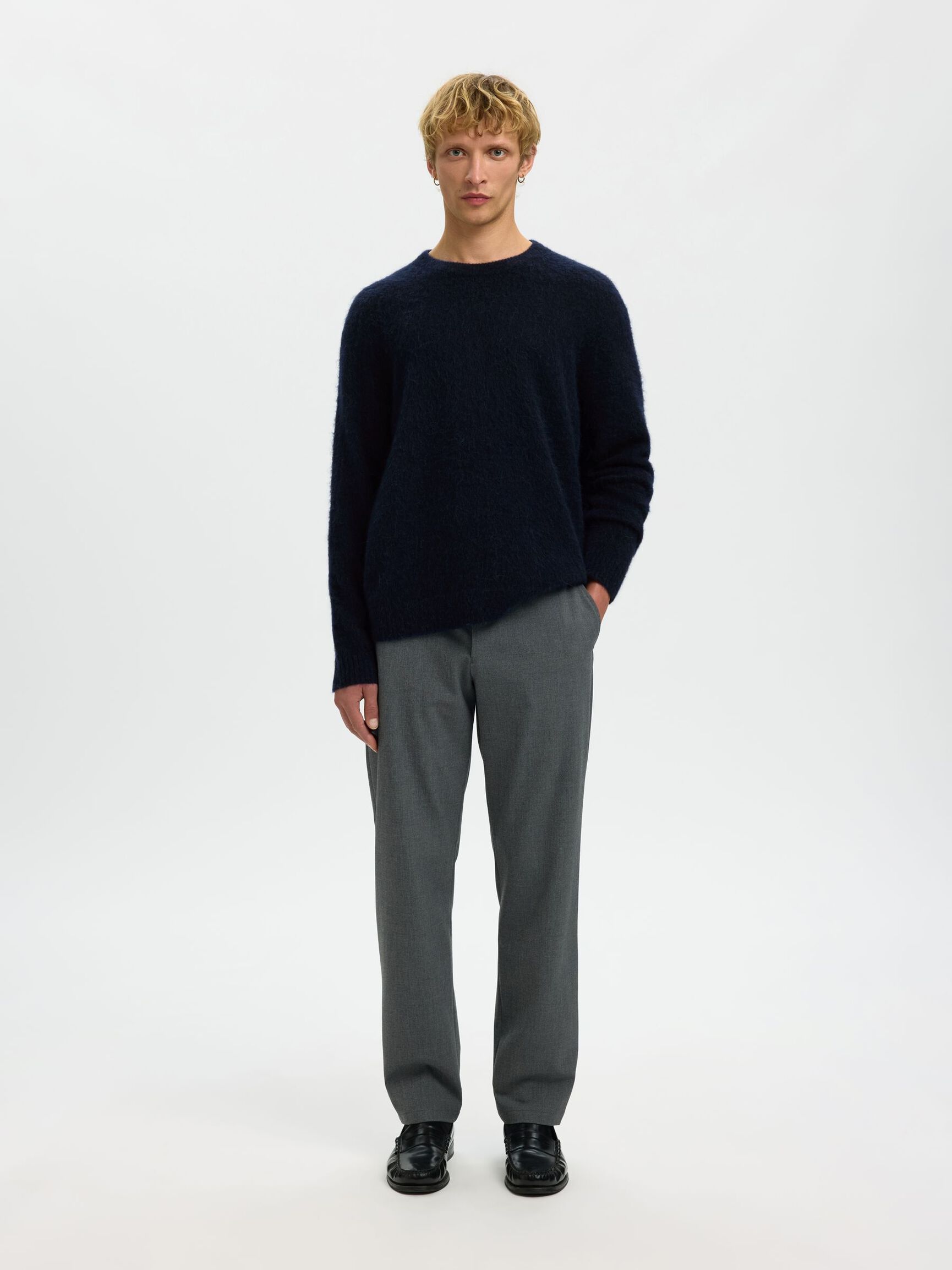 COUPE DÉCONTRACTÉE PULL EN MAILLE, Sky Captain, highres