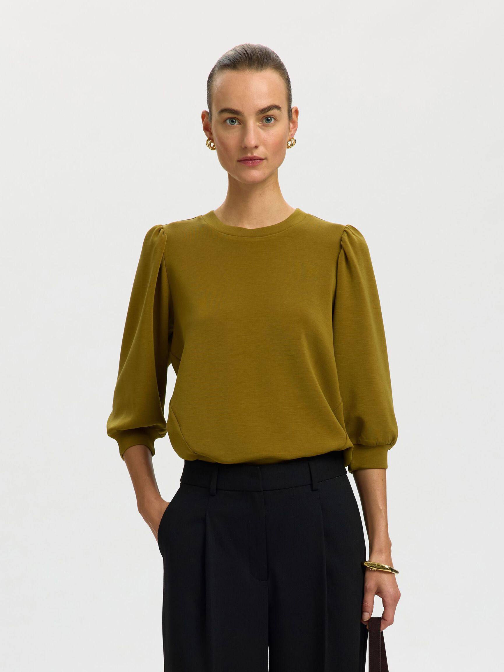 SVETARI, Fir Green, highres