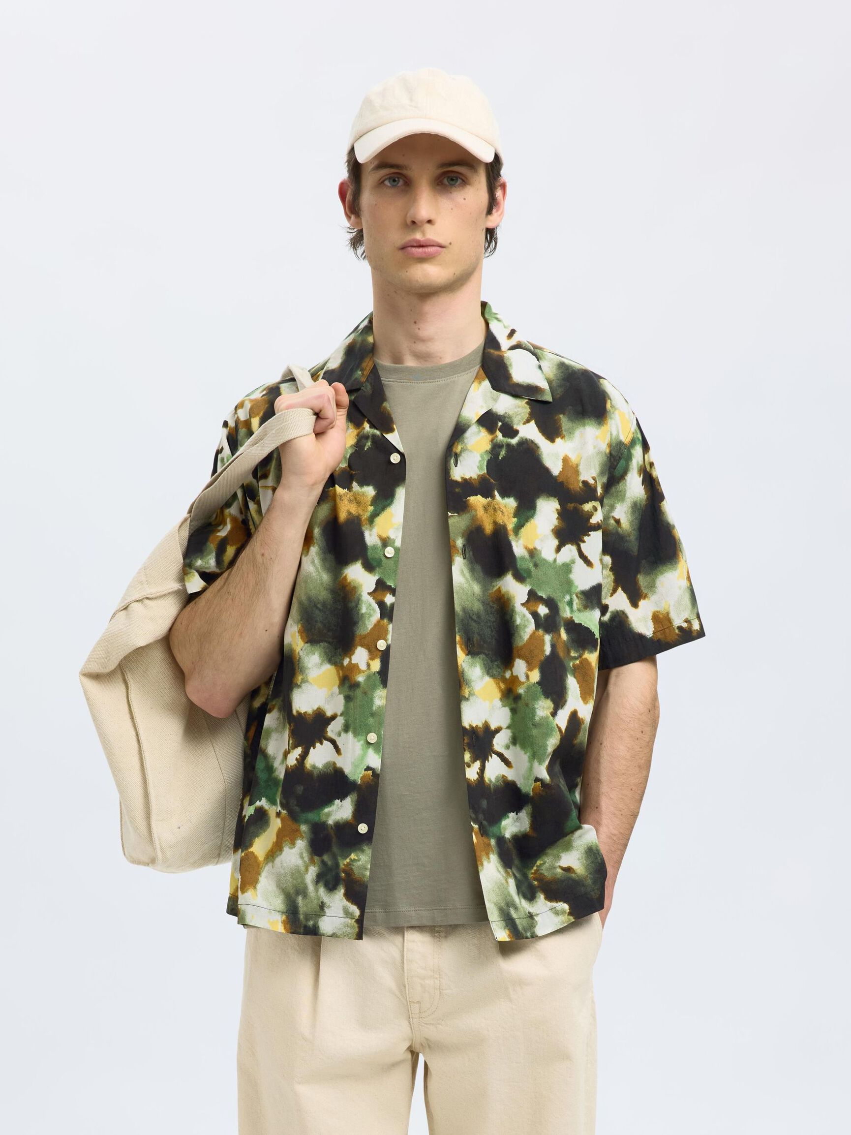 TRYCKTA KORTÄRMAD SKJORTA, Black, highres