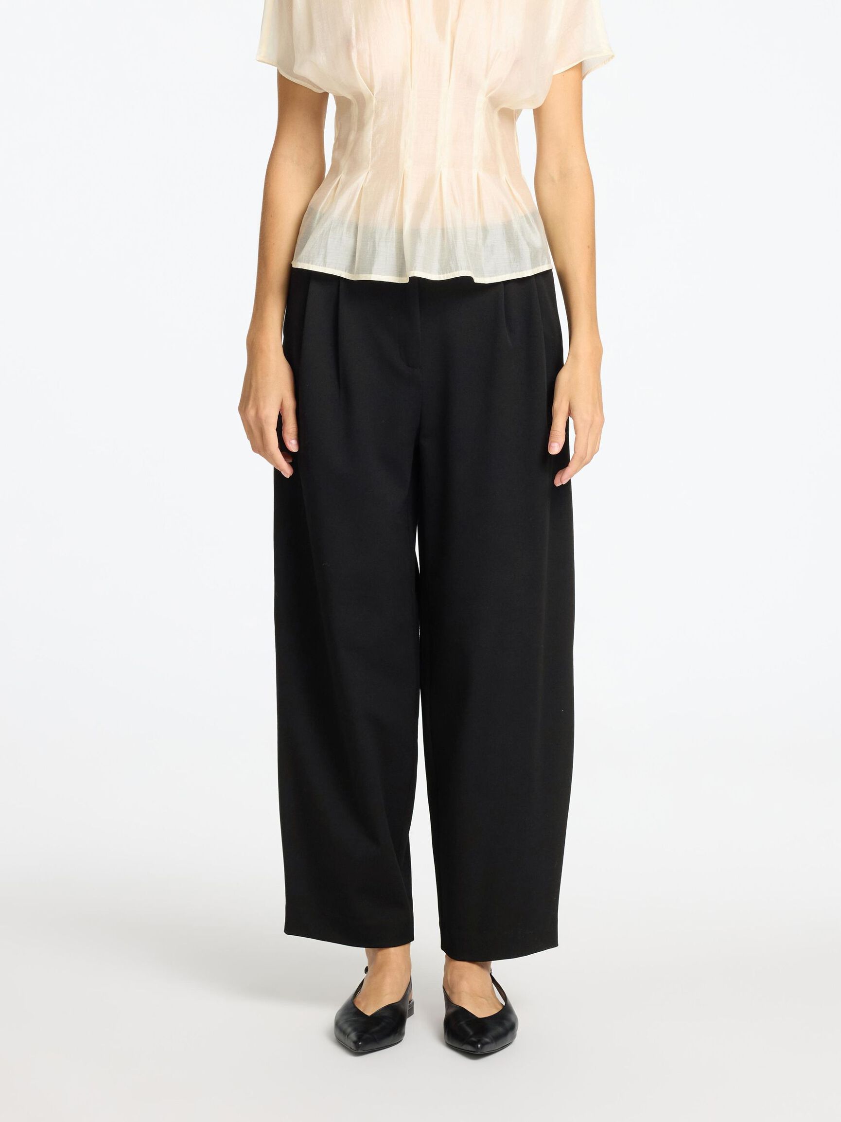 TAILORED BARREL FIT TROUSERS, Black, highres