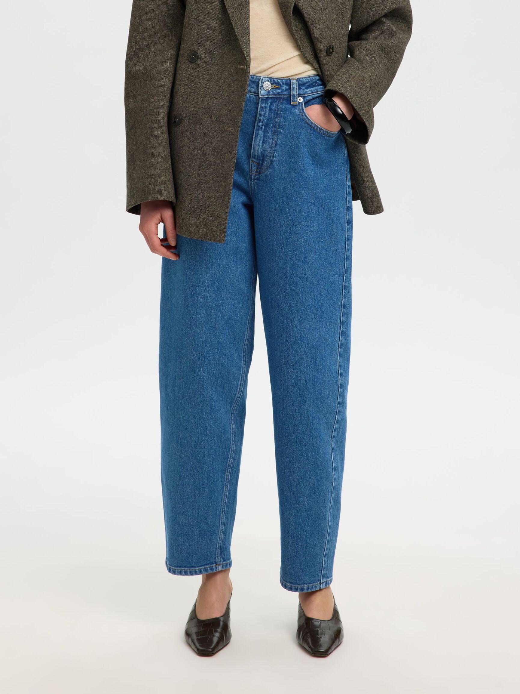 HIGH WAIST BARREL FIT JEANS, Medium Blue Denim, highres