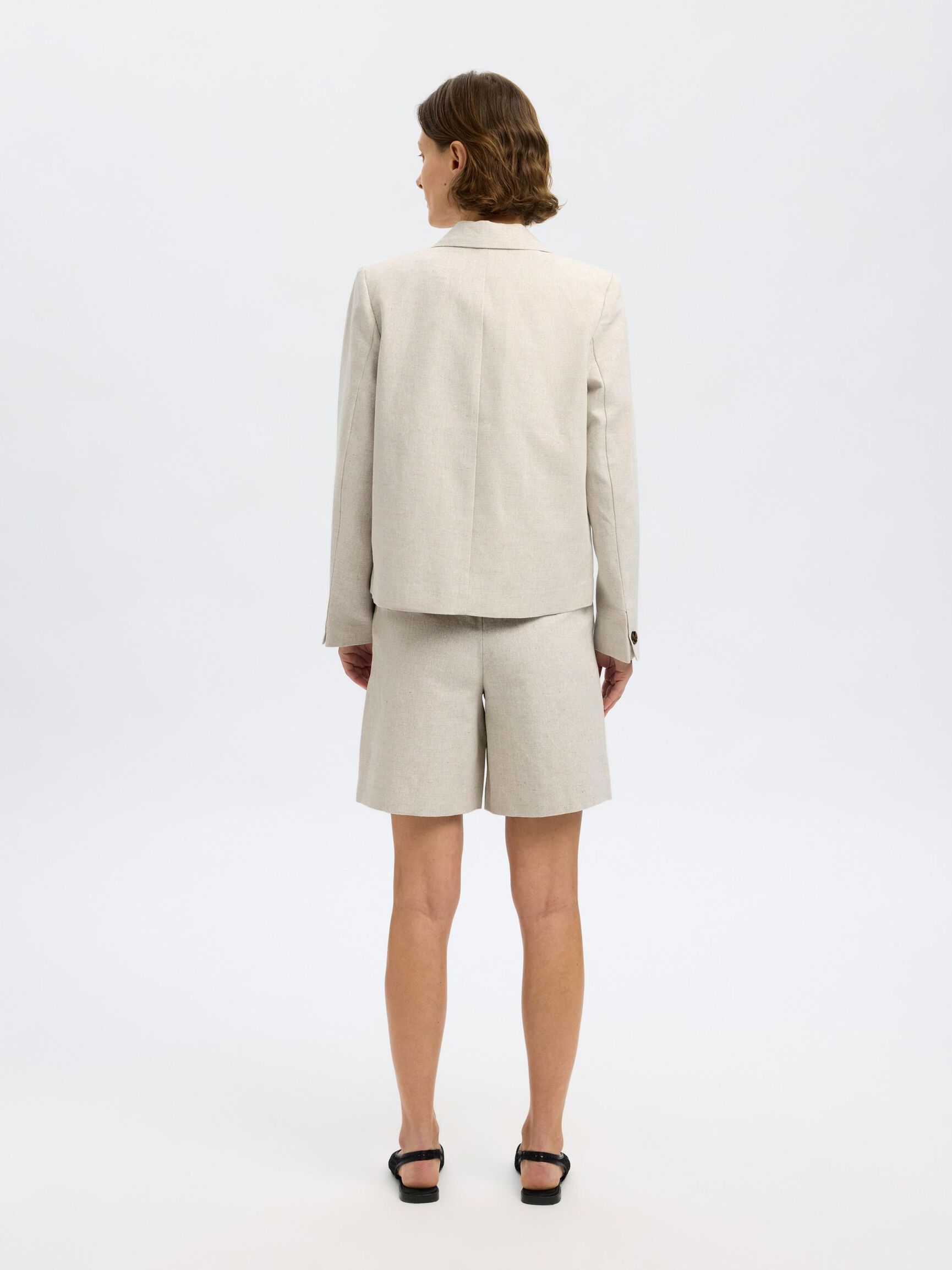 EXTRA WIDE FIT LINEN-BLEND SHORTS, Nomad, highres