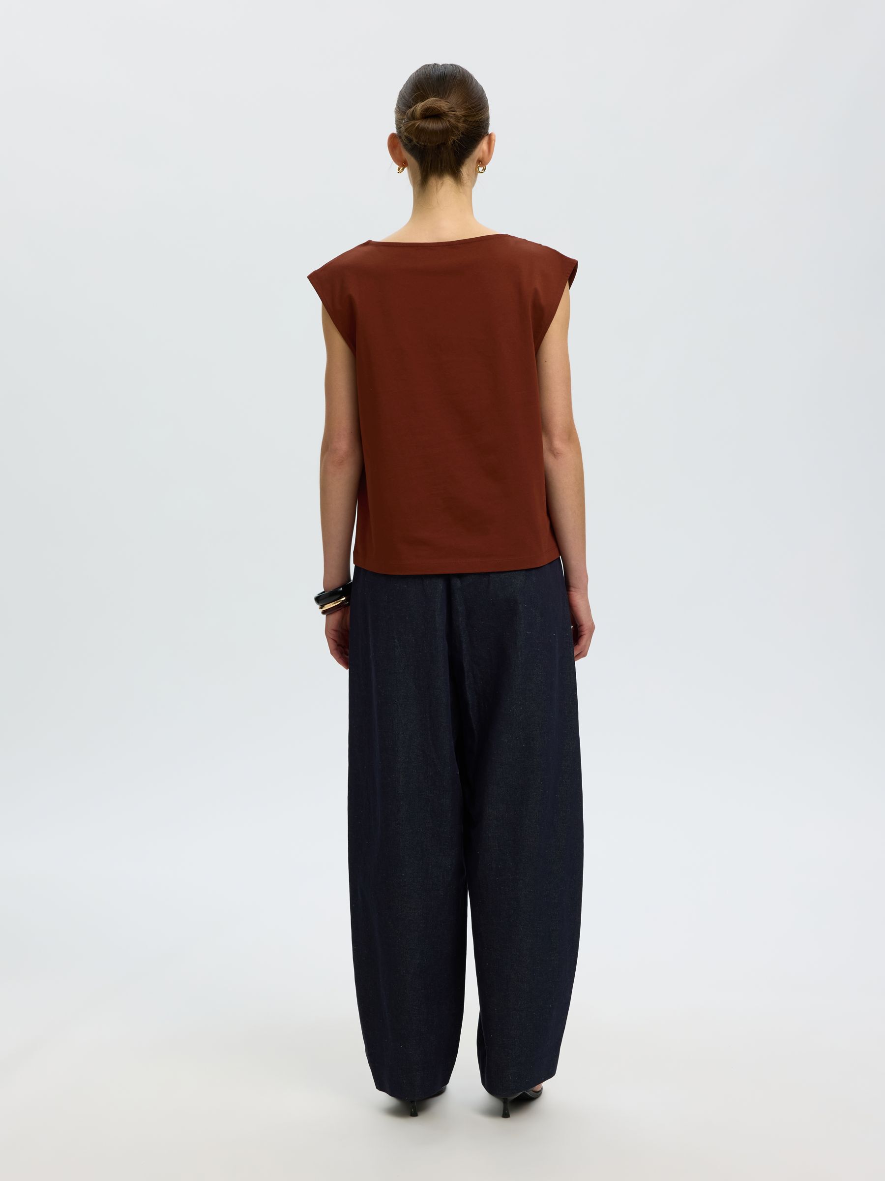 COTTON SLEEVELESS TOP, Cherry Mahogany, highres