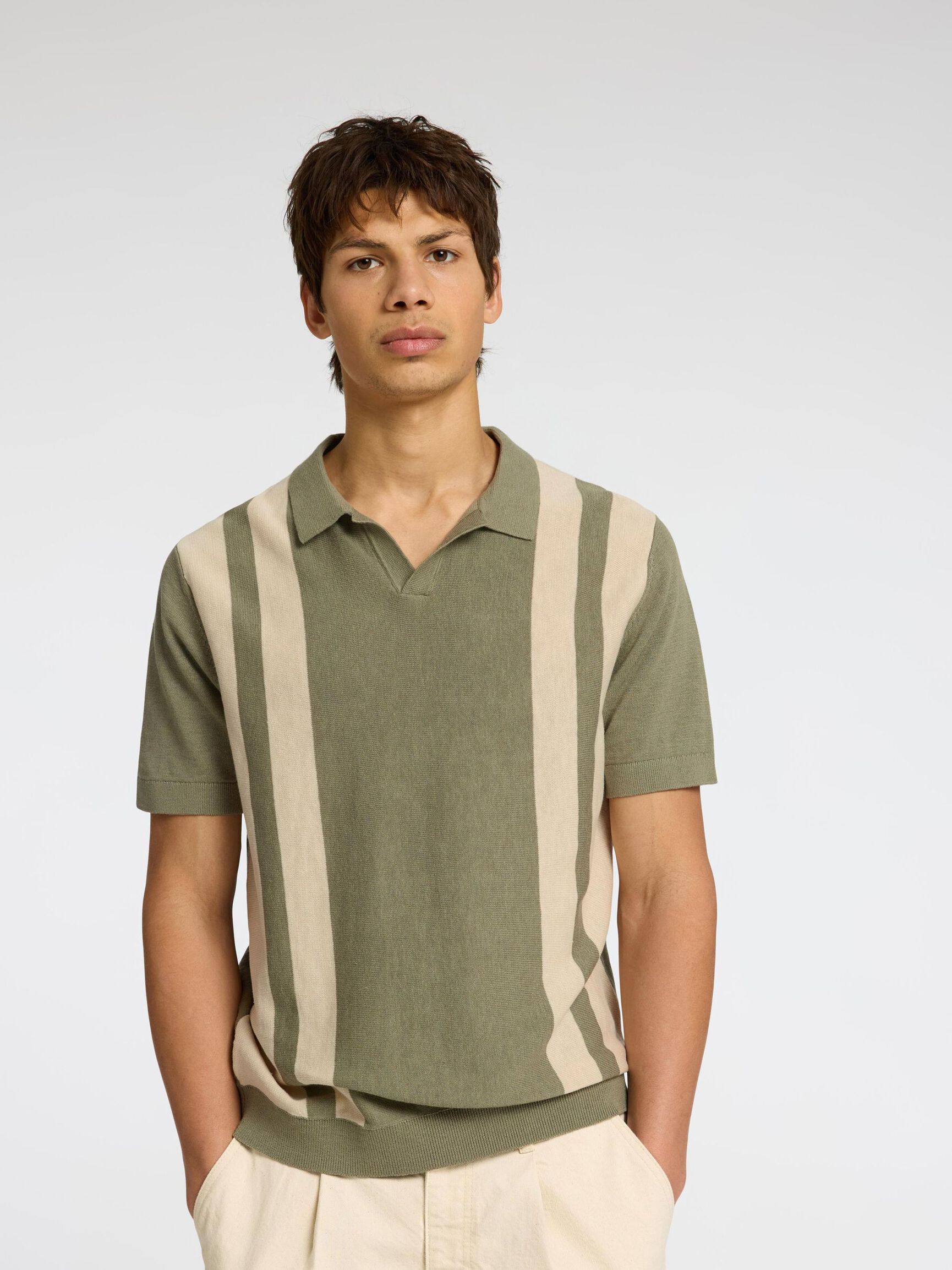 SHORT SLEEVED KNITTED POLO SHIRT, Vetiver, highres