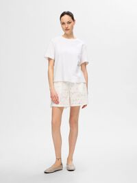 BRODERIE ANGLAISE SHORTS, Snow White, highres