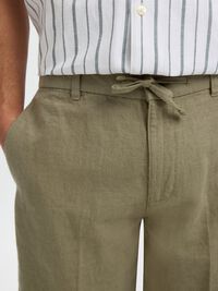 REGULAR FIT LINEN-BLEND SHORTS, Vetiver, highres