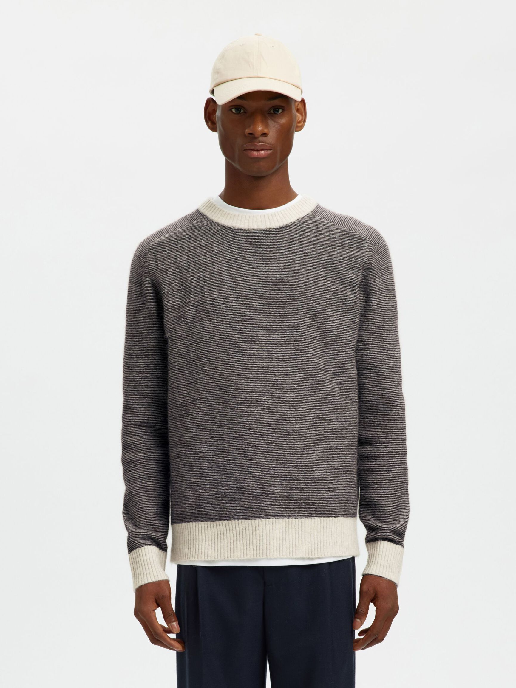 LANGÄRMELIGER STRICKPULLOVER, Demitasse, highres