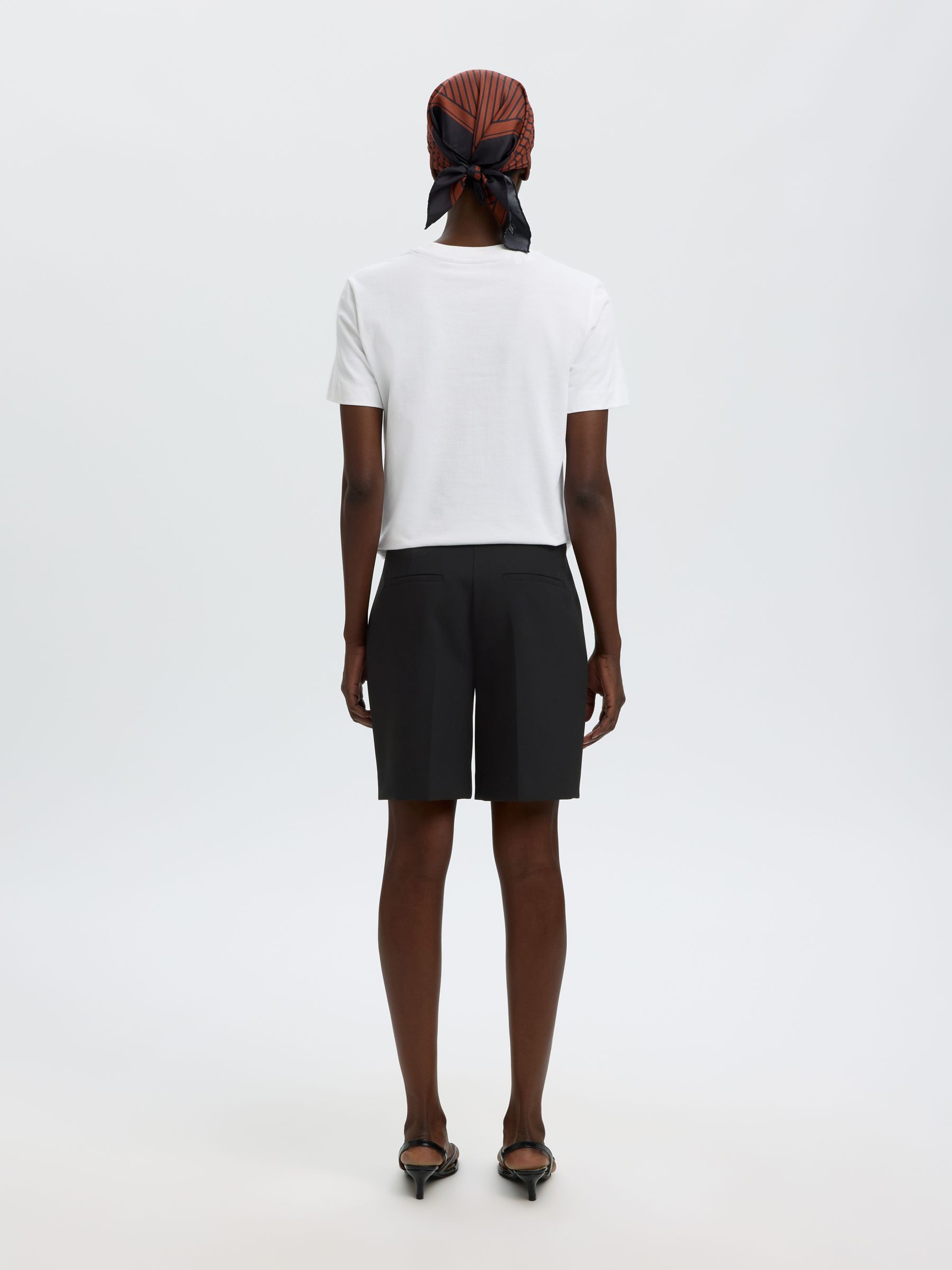 ELEGANTES SHORTS, Black, highres