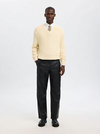 100% COTTON V-NECK JUMPER, Angora, highres