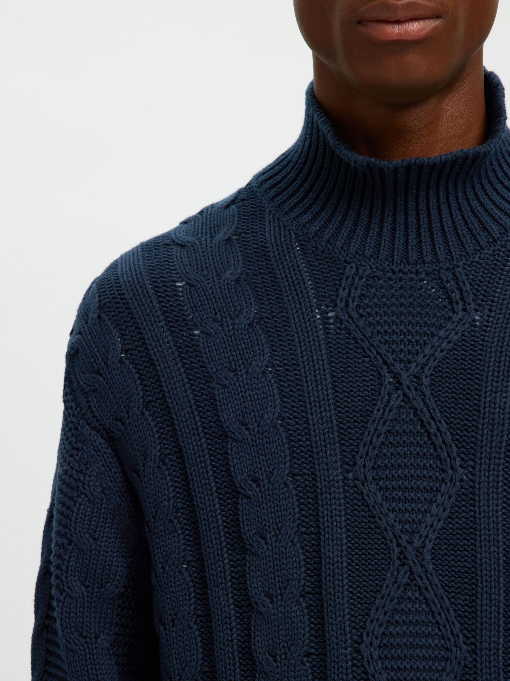 100% COTTON TURTLENECK, Sky Captain, highres