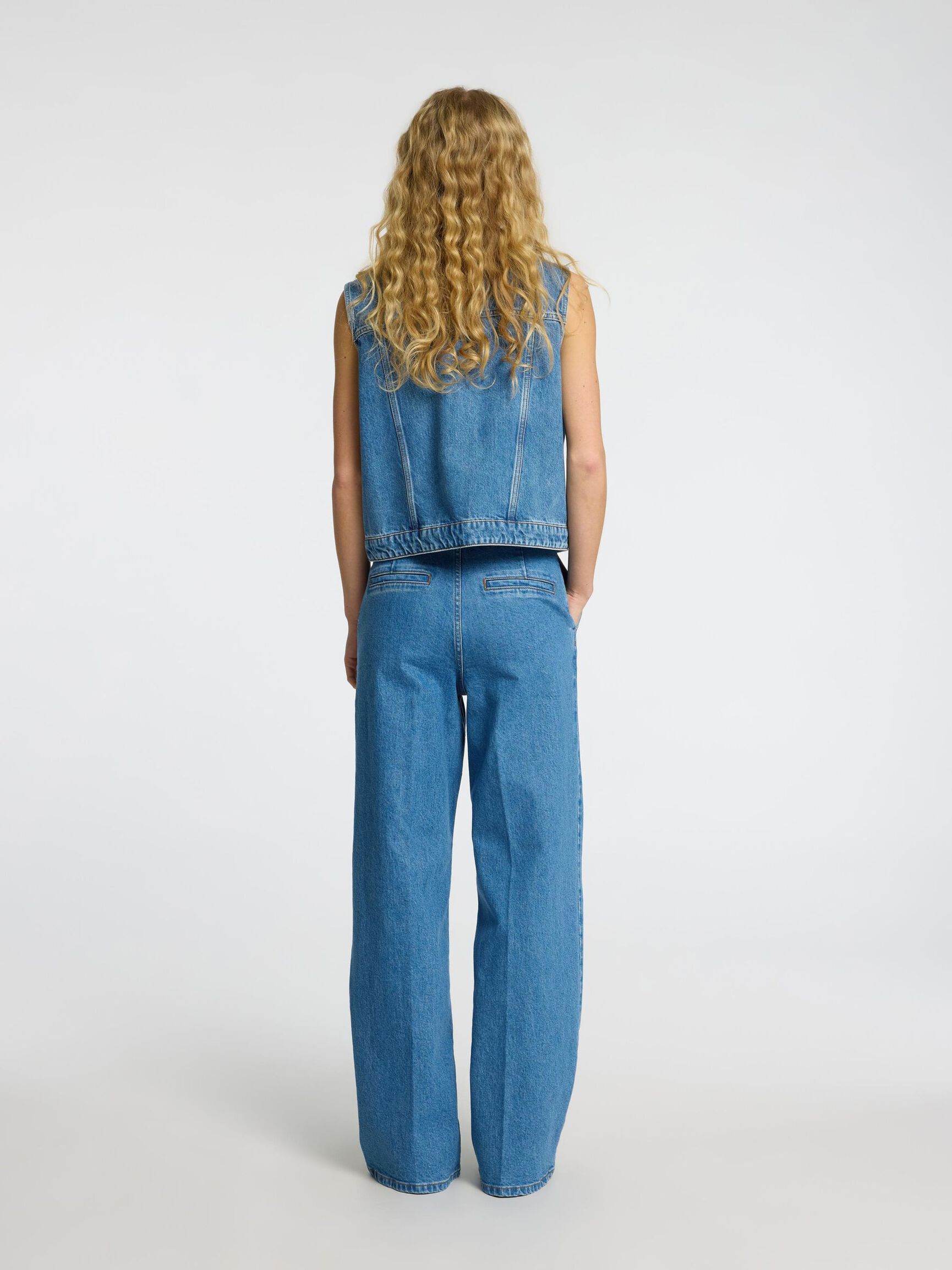 JAMBE EXTRA-LARGE JEAN, Medium Blue Denim, highres