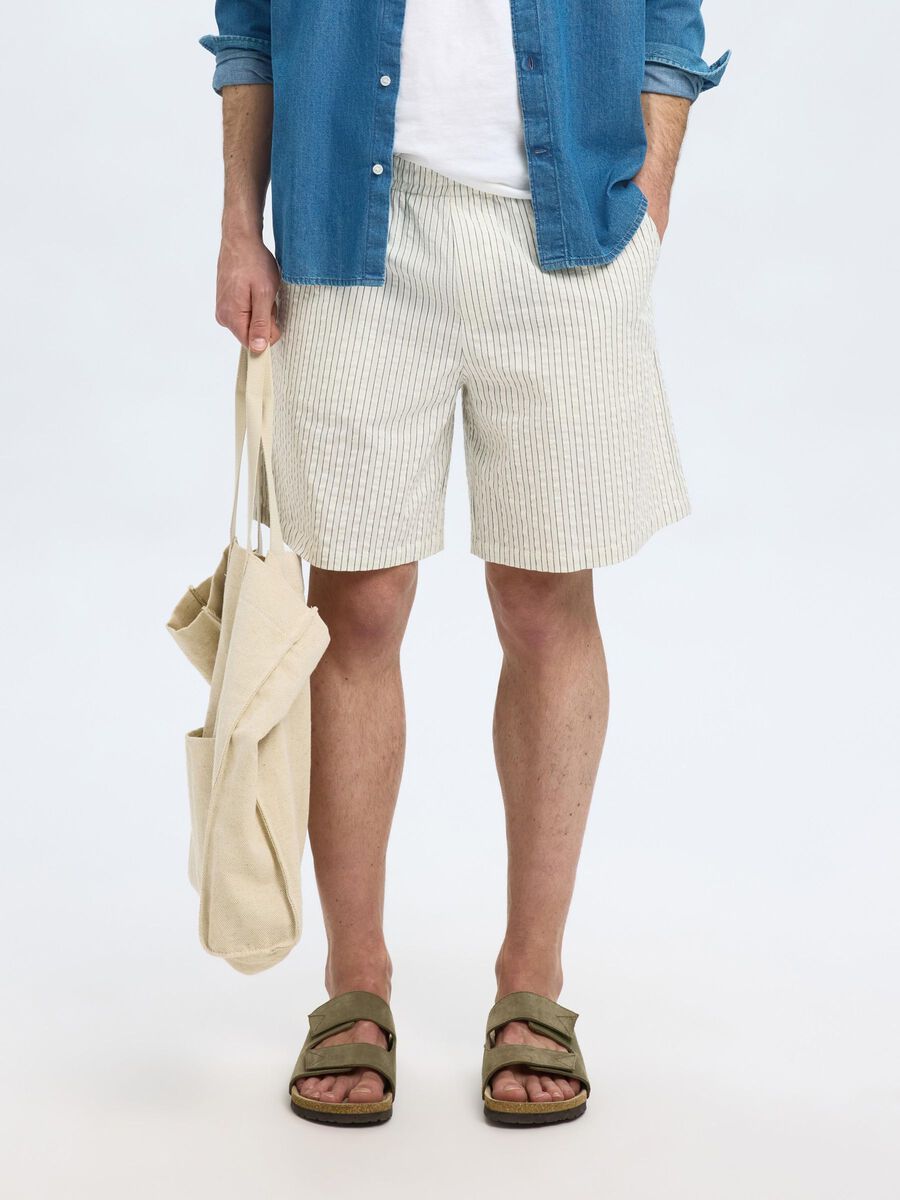 Selected SEERSUCKER SHORTS, Egret, highres - 16097546_Egret_1184300_003.jpg
