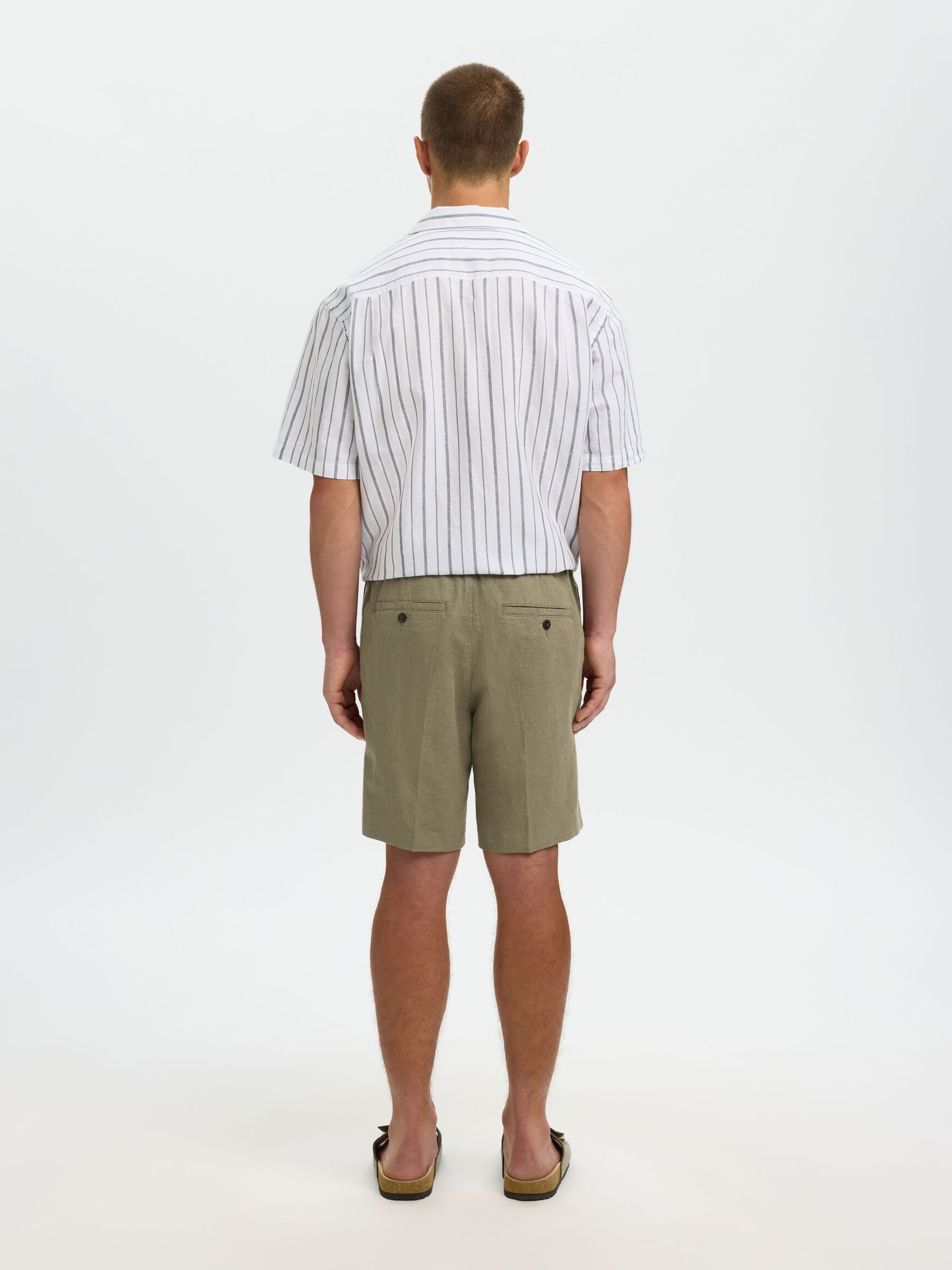 REGULAR FIT LINEN-BLEND SHORTS, Vetiver, highres