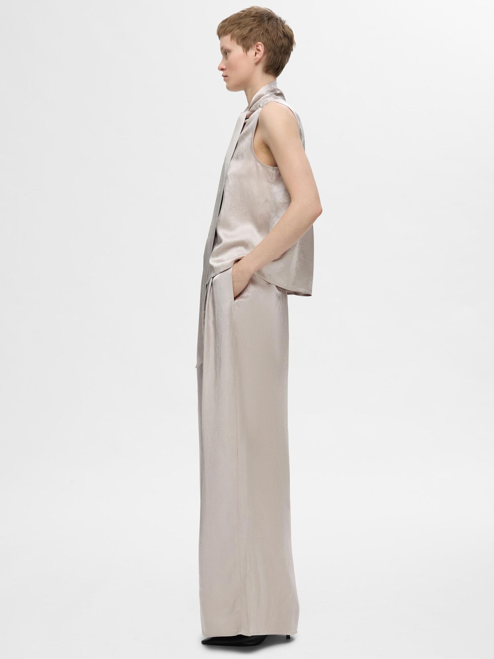 EXTRA LARGE PANTALON EN SATIN, Dove, highres