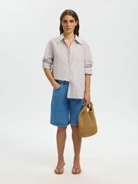 MID WASH DENIM SHORTS, Medium Blue Denim, highres