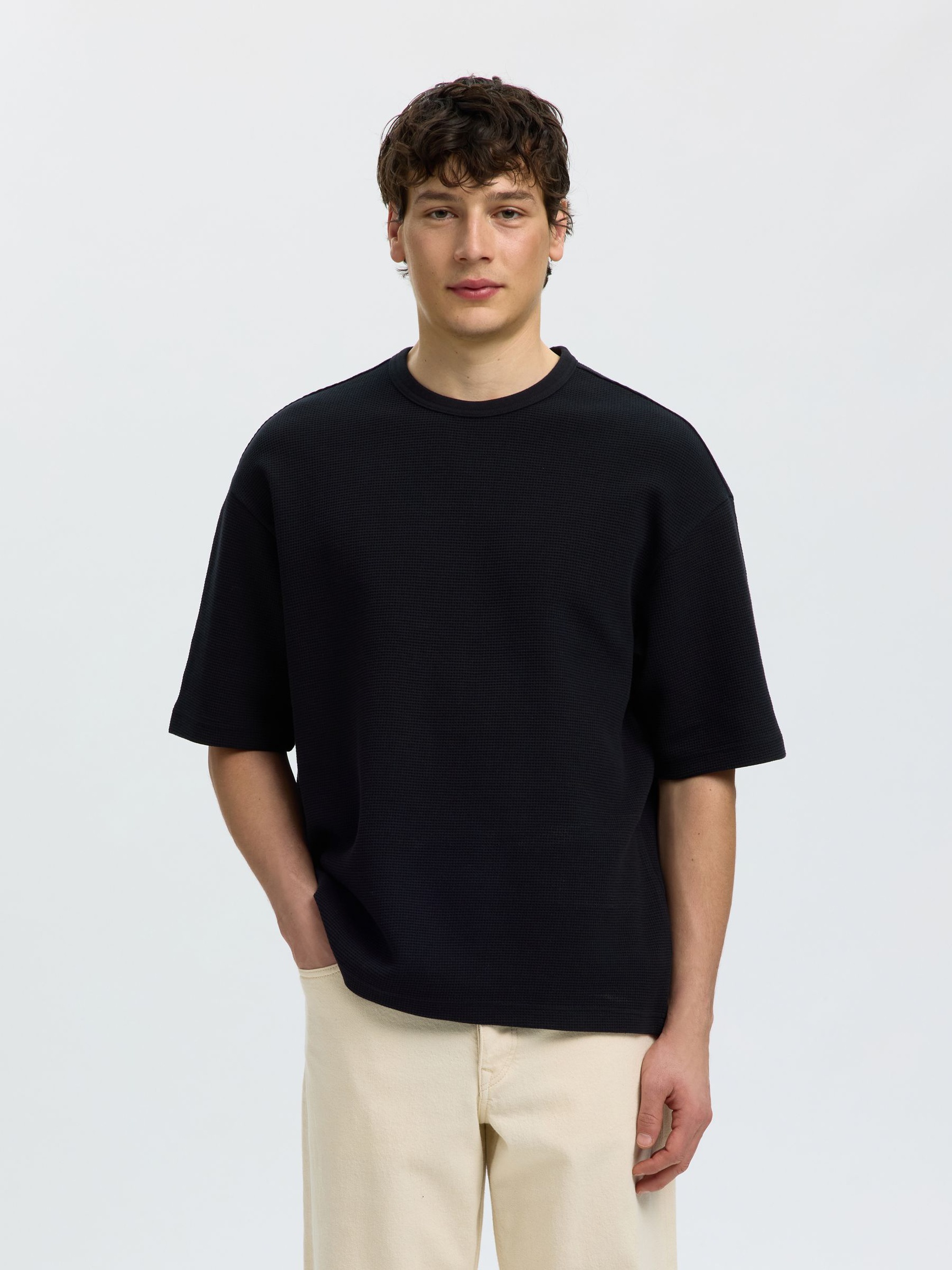 RELAXED FIT T-SHIRT, Black, highres