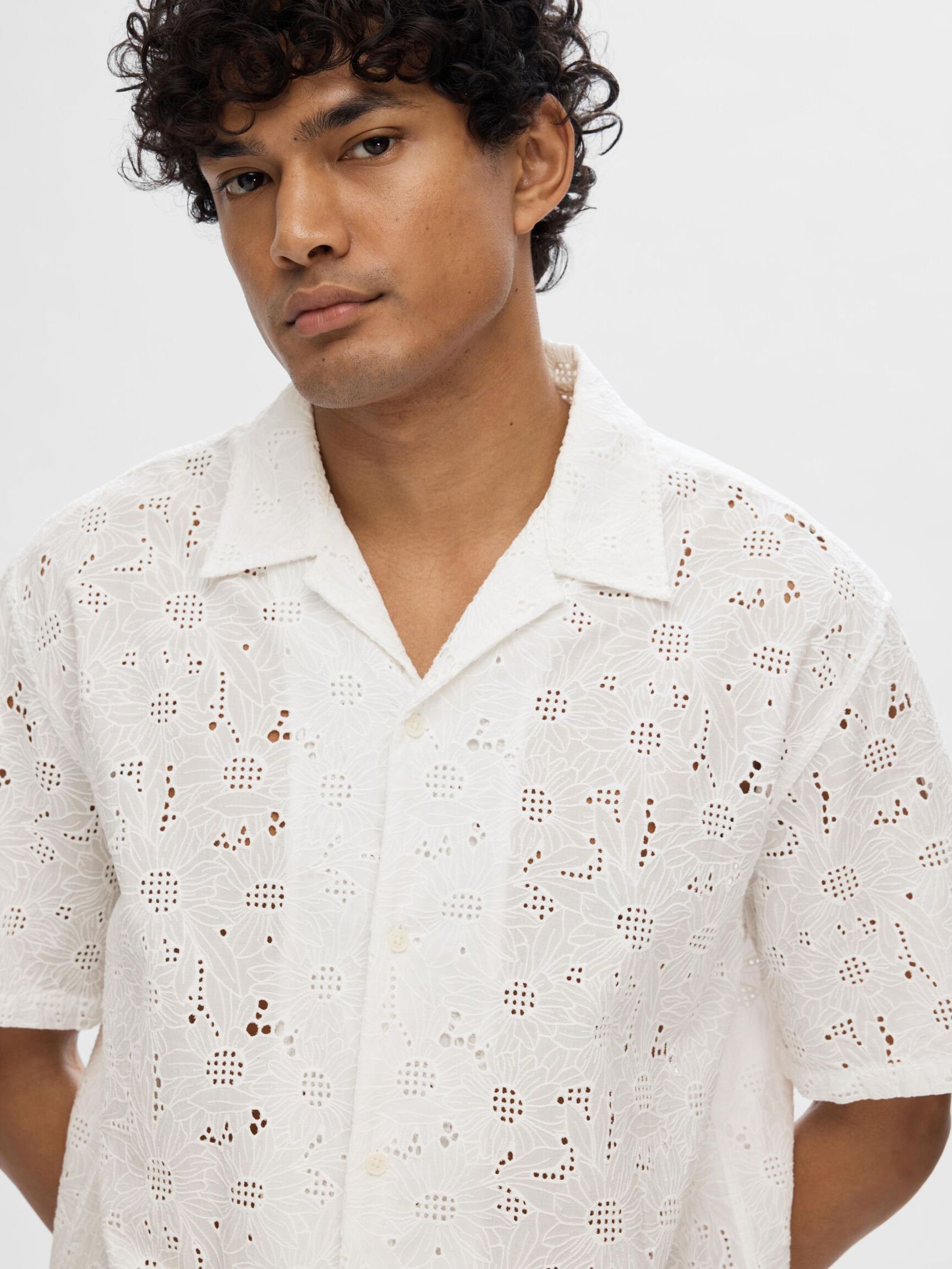 BRODERIE ANGLAISE OVERHEMD MET KORTE MOUWEN, Bright White, highres