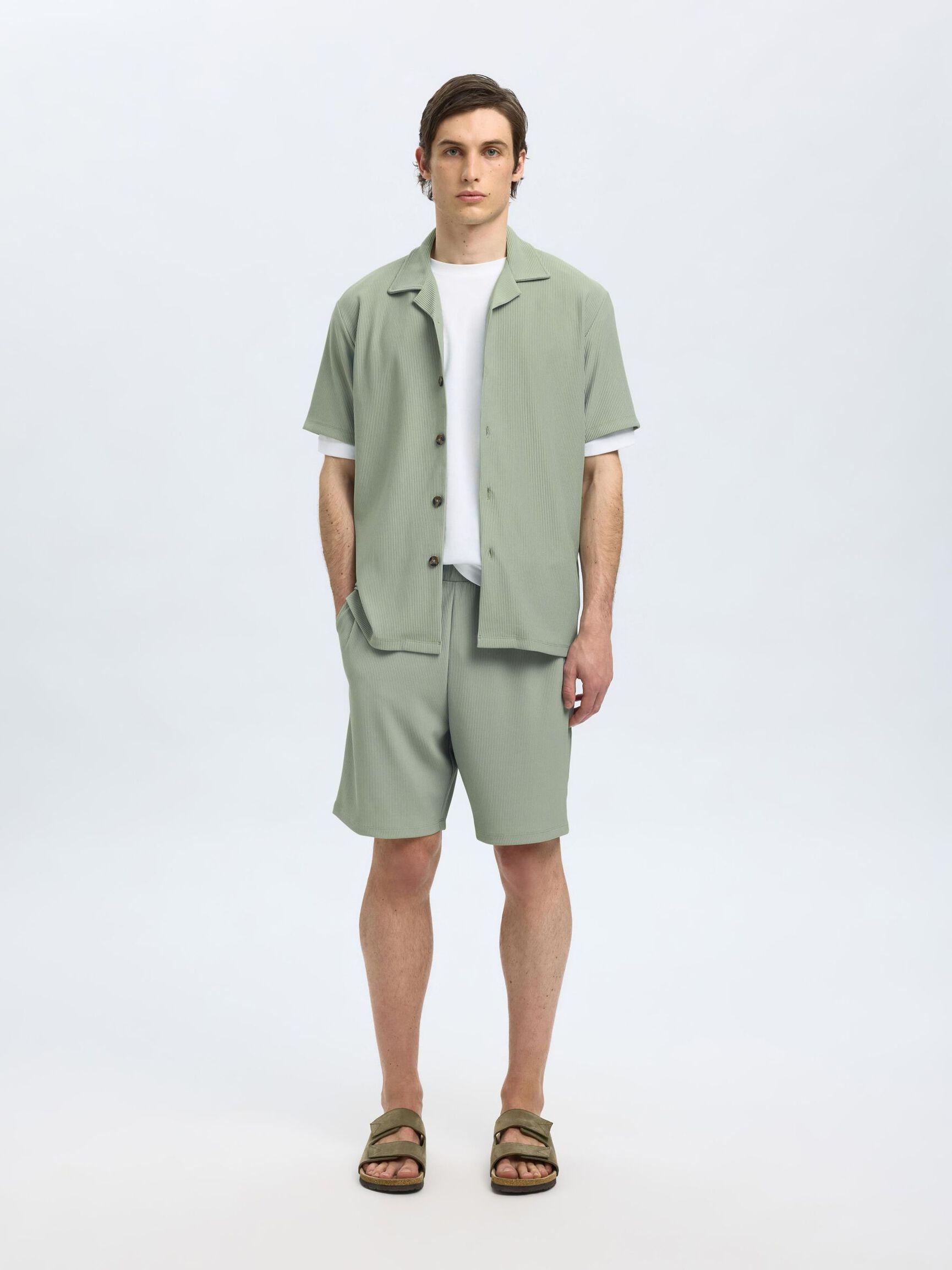 GERIPPTE SHORTS, Iceberg Green, highres