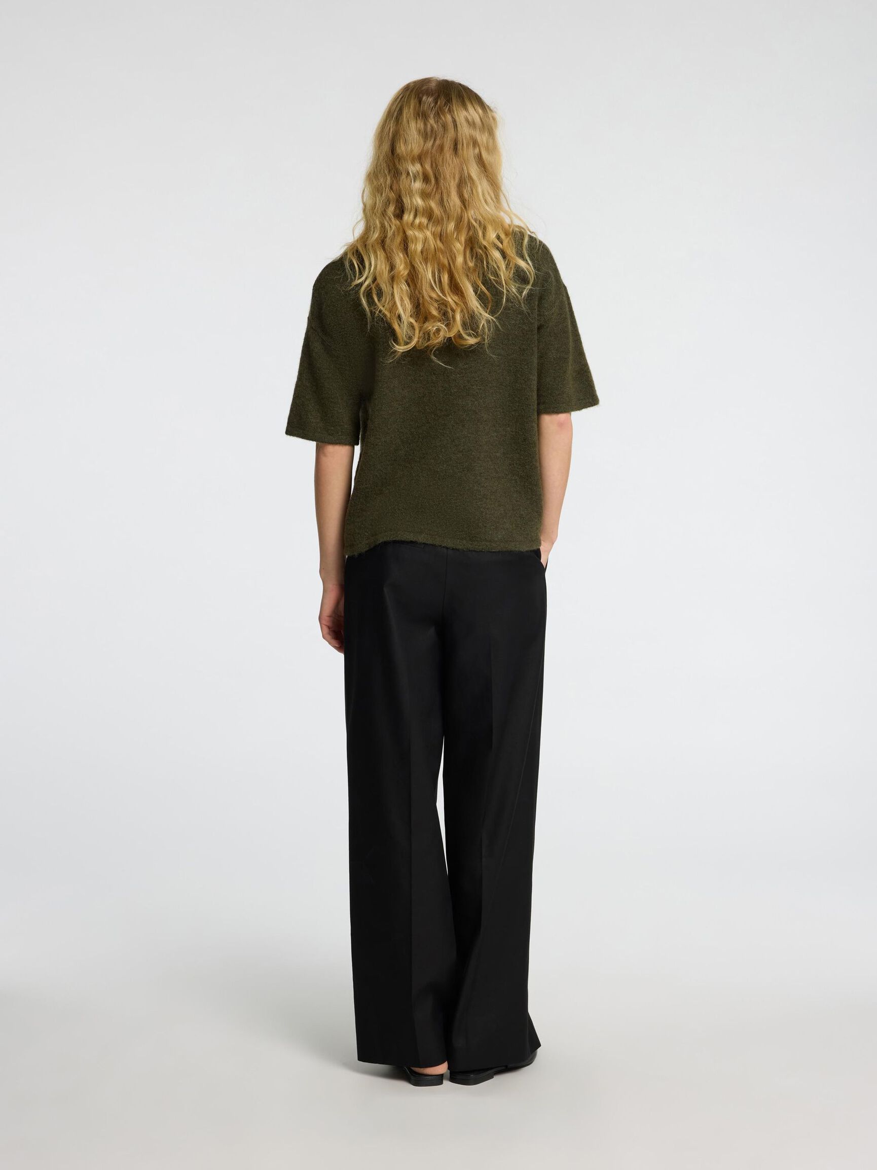 KORTÆRMET ULDBLANDING TOP, Kalamata, highres