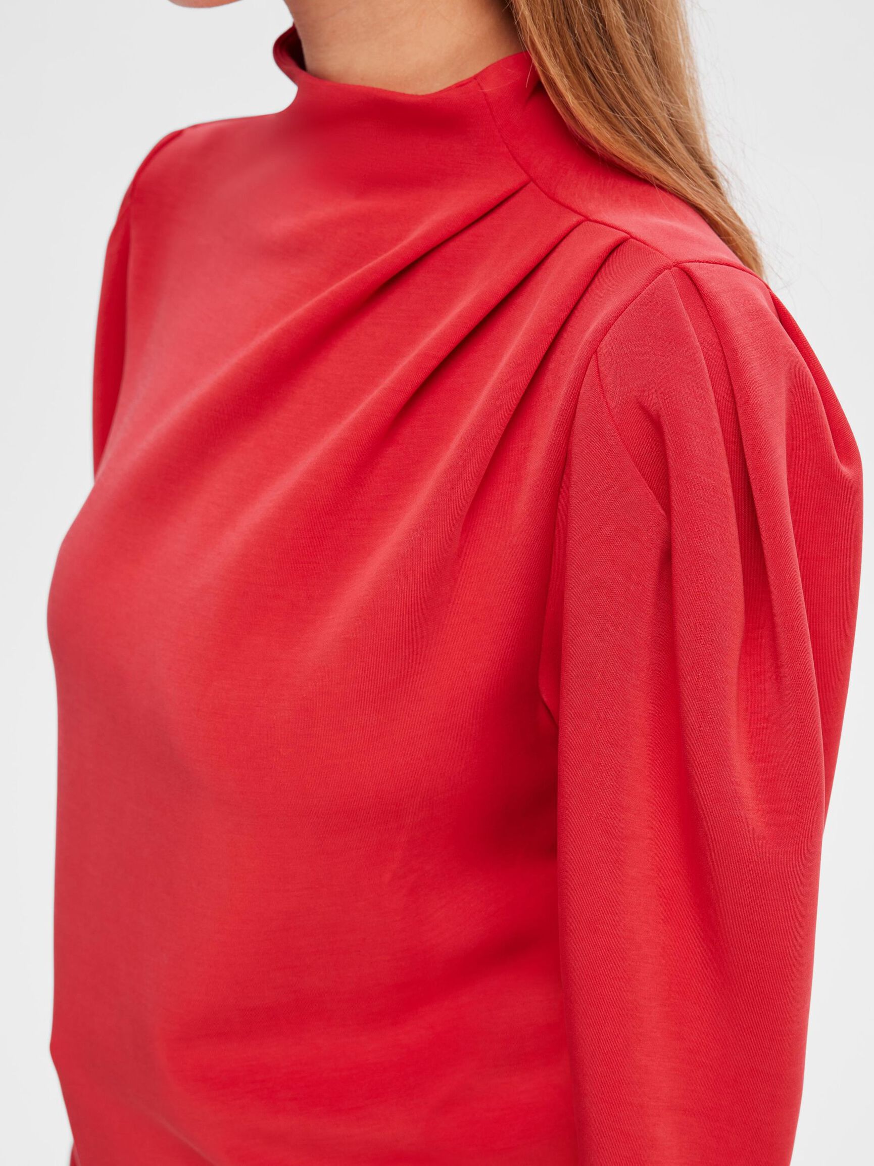 DRAPED TOP, Ski Patrol, highres