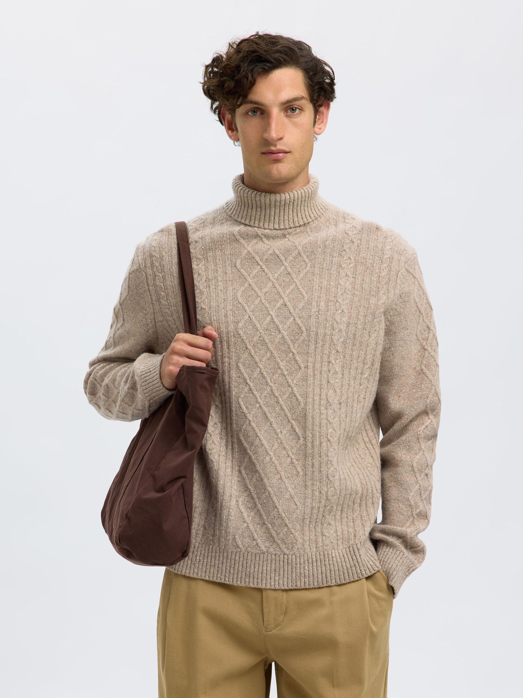 WOOL BLEND TURTLENECK, Oatmeal, highres