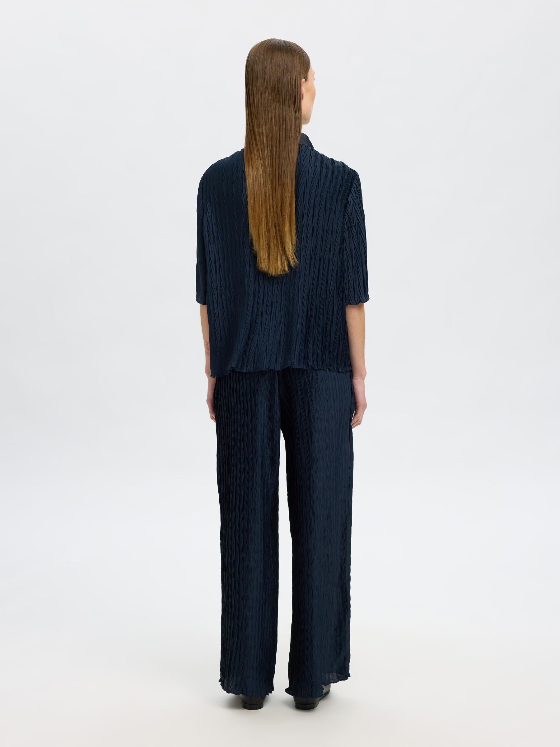 PLISSERAD BYXOR MED VIDA BEN, Dark Sapphire, highres